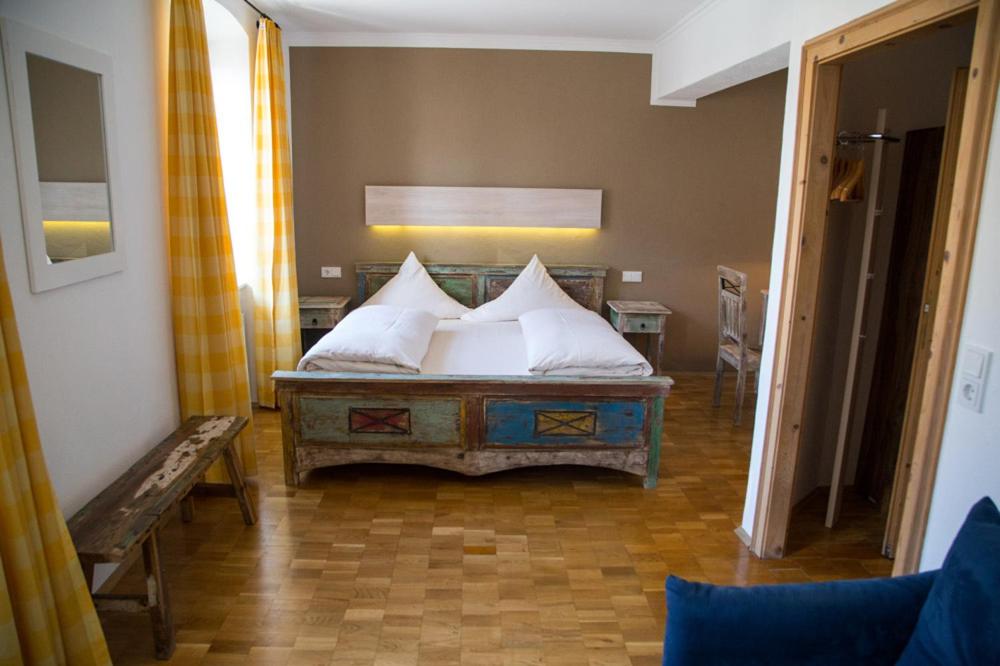 Double Room - Photo 7
