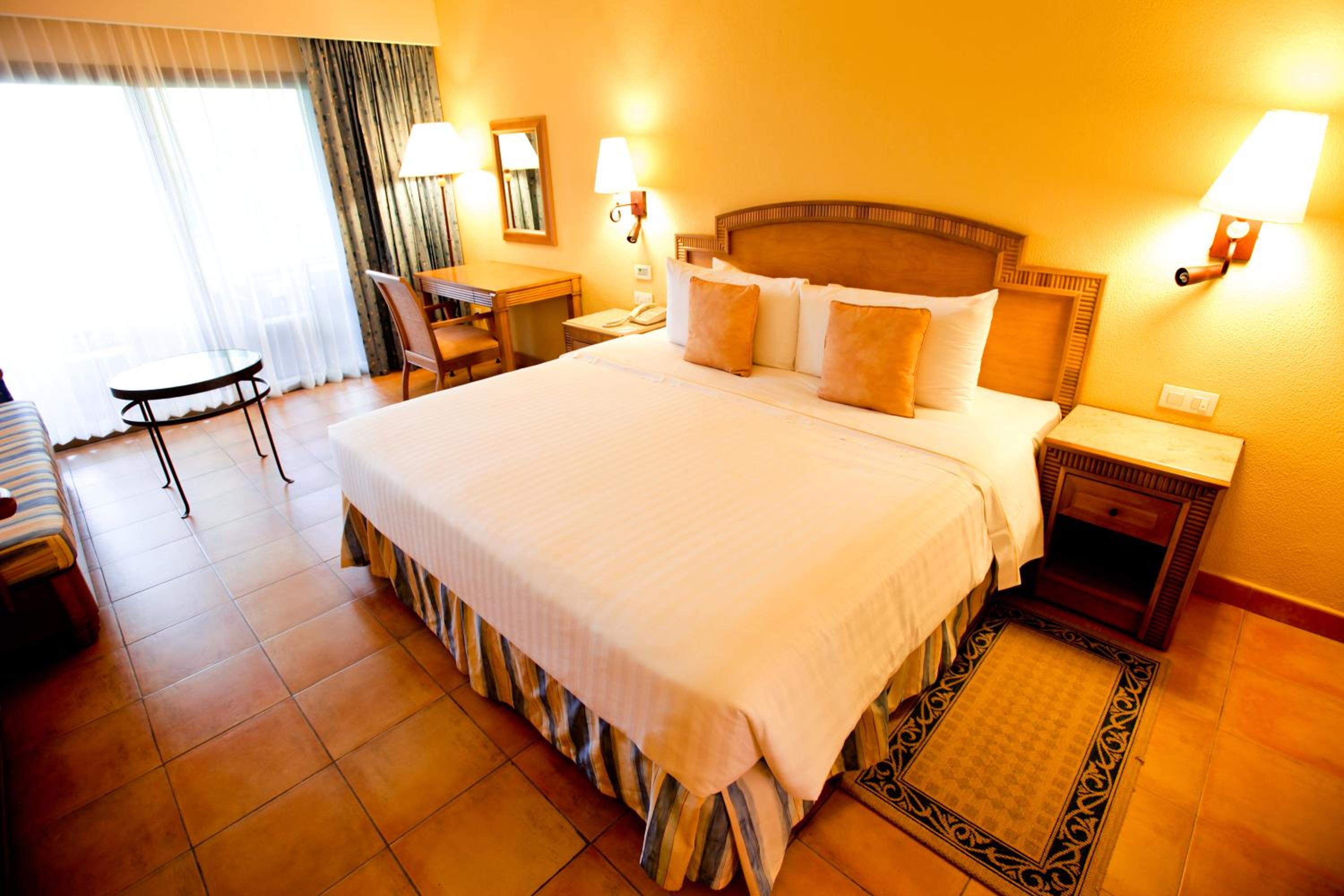 Superior Room (2 Adults + 1 Child)