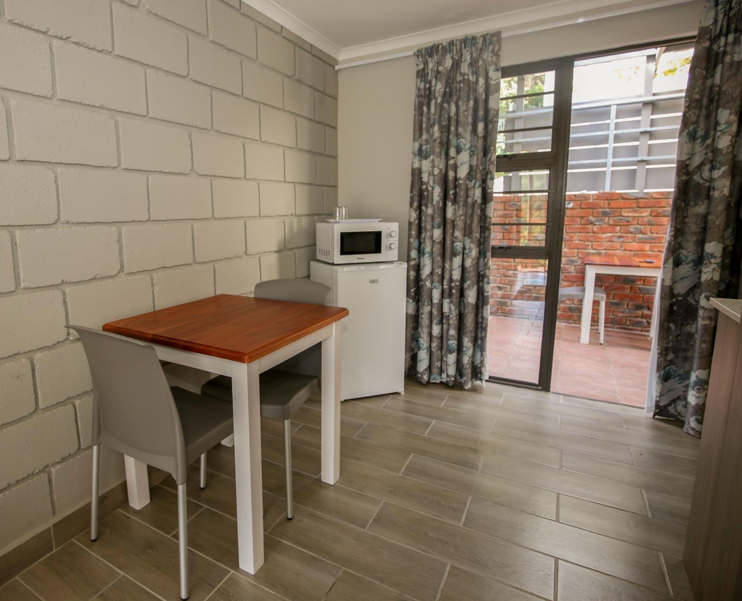 Apartment - Photo 2
