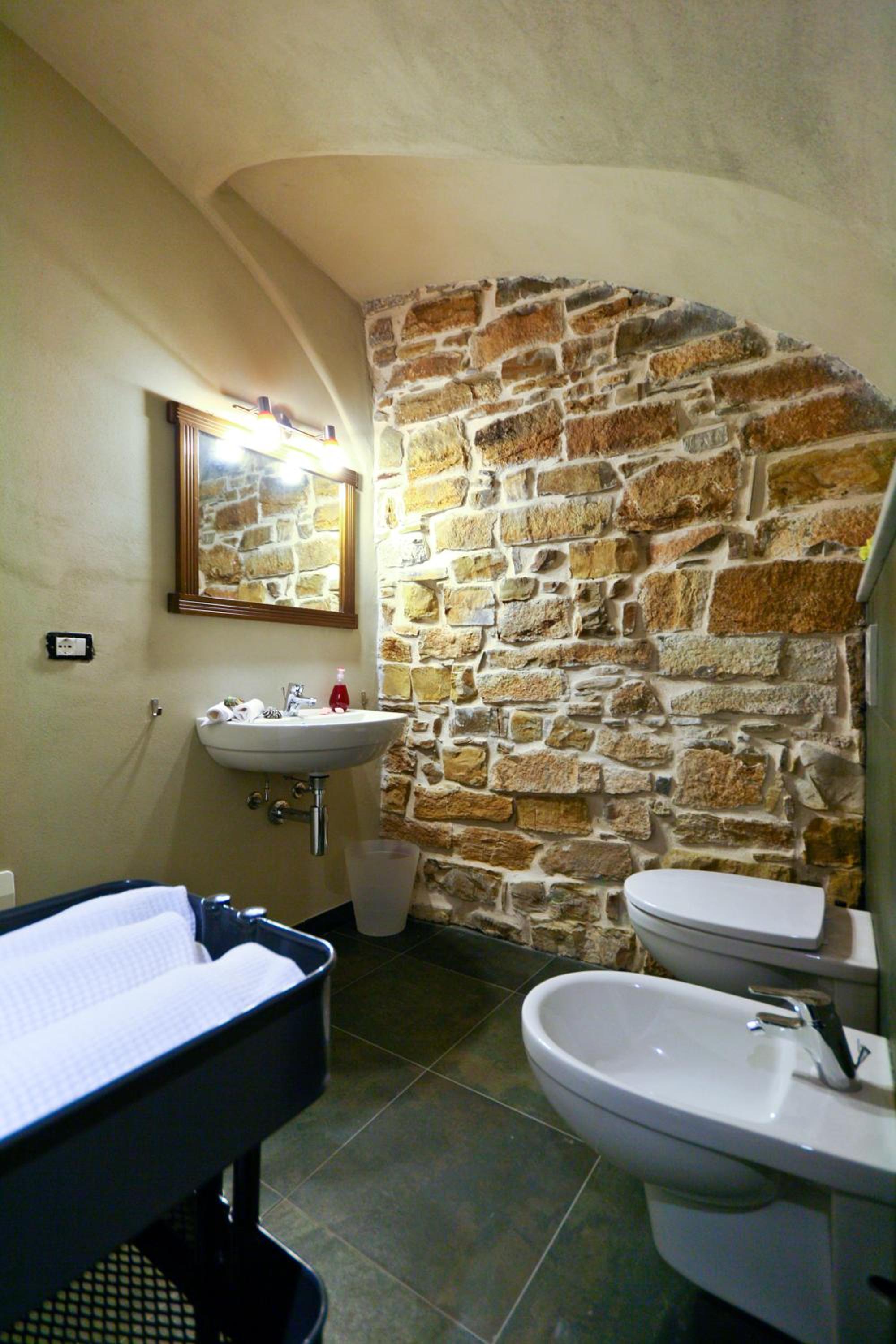 One-Bedroom Apartment - Ground Floor photo 2