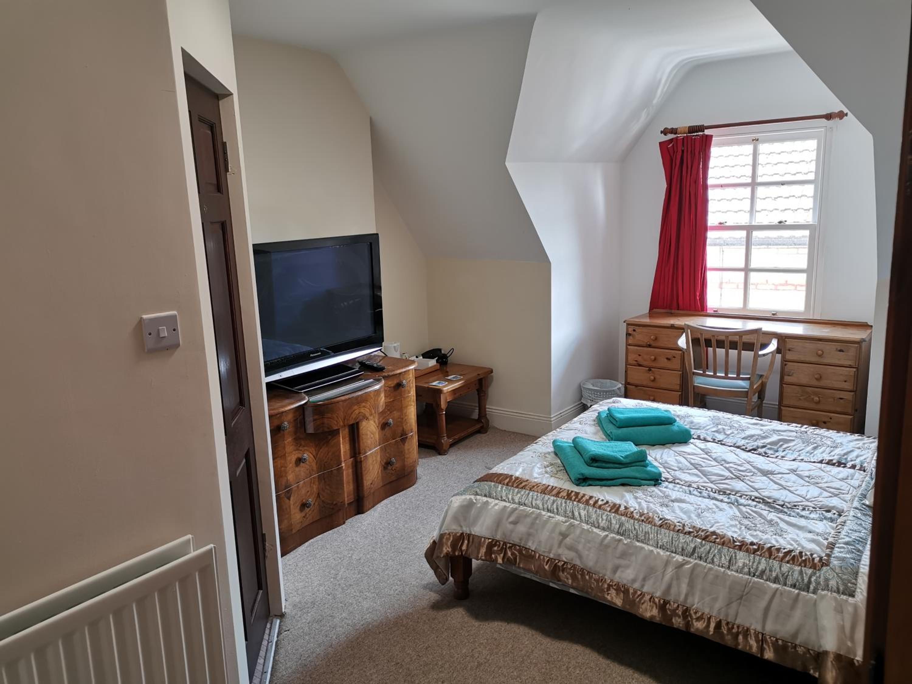 Comfort Triple Room with Shower - Photo 1