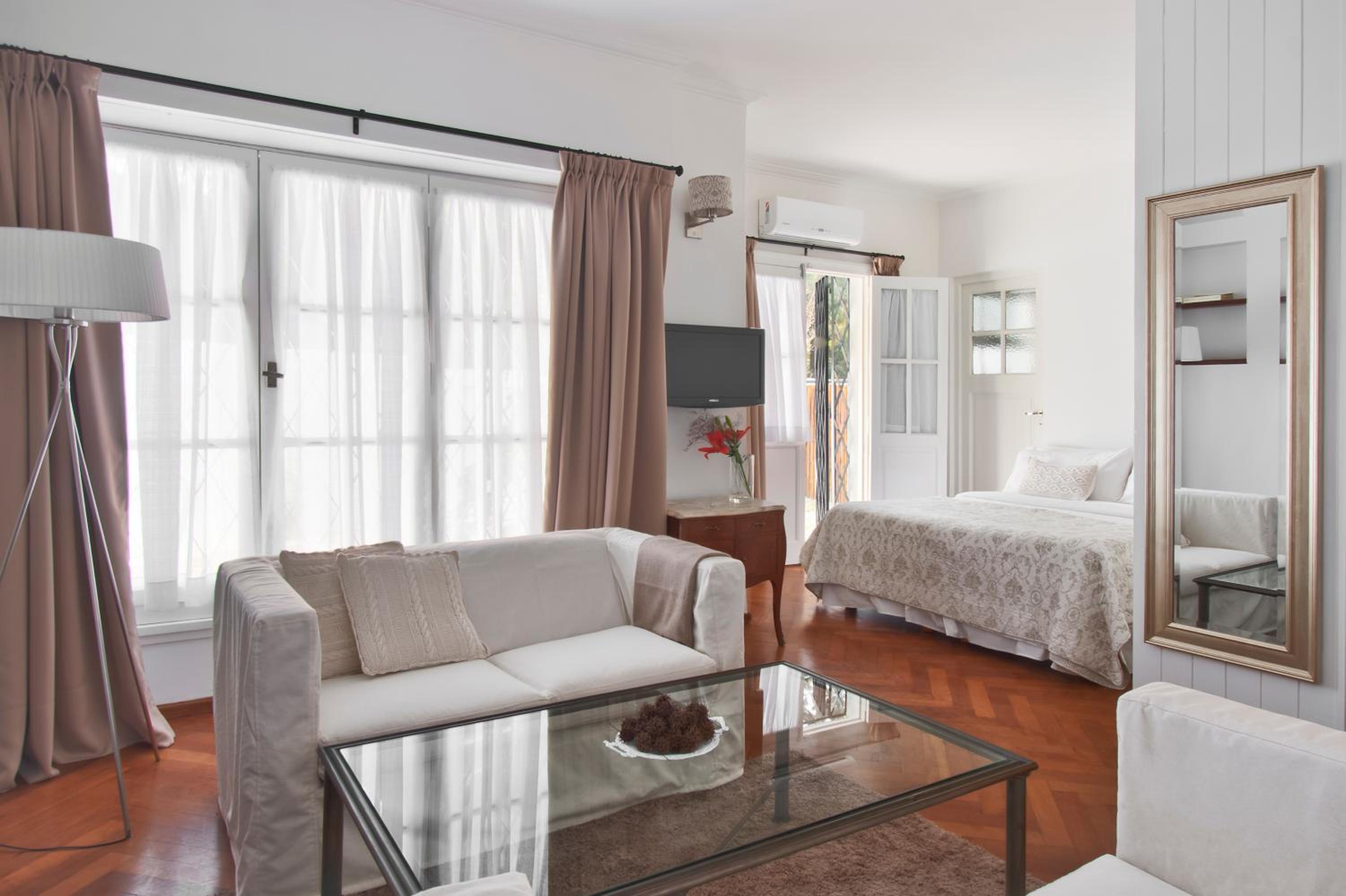 Bungalow (2 Adults)