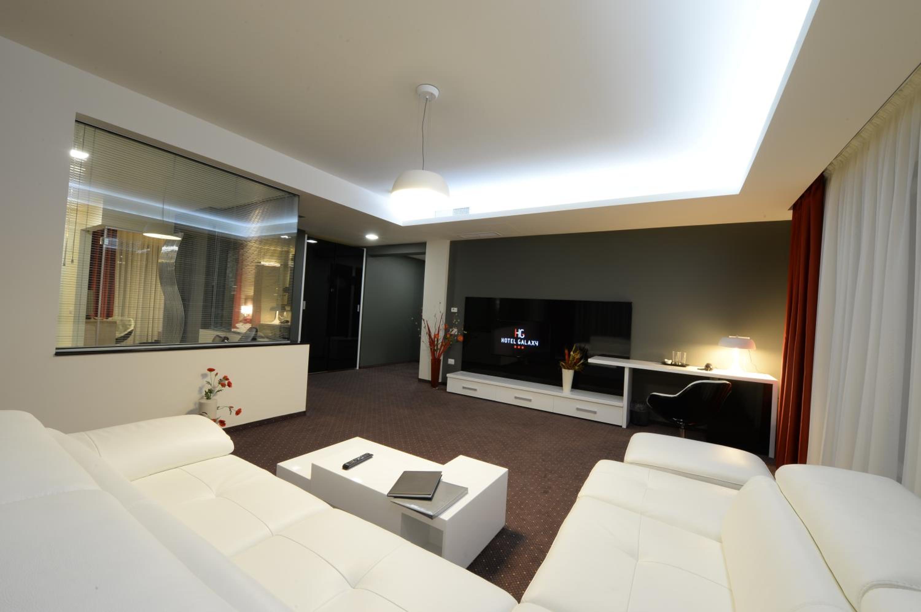 One-Bedroom Suite