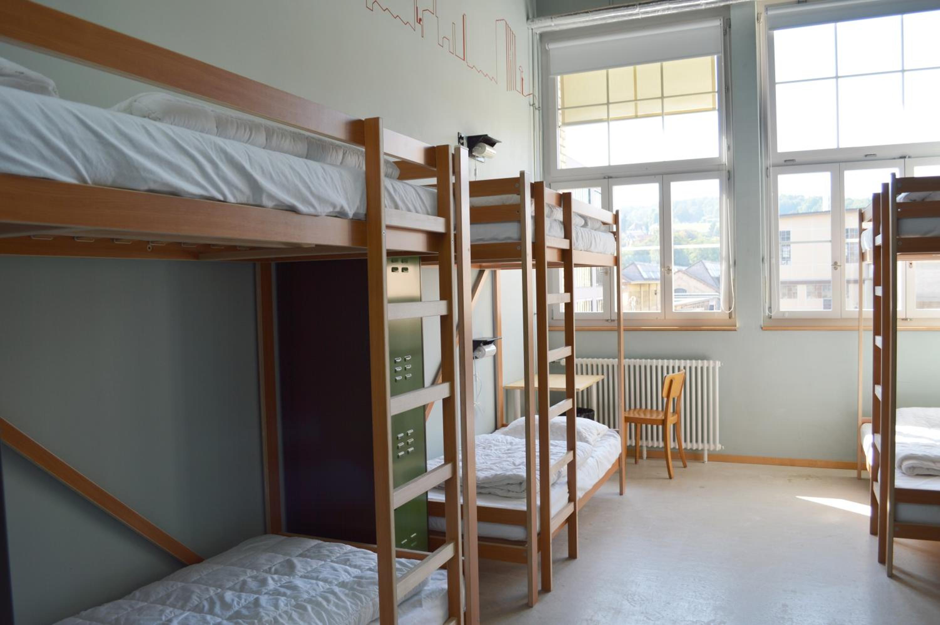 Single Bed in 6-Bed Female Dormitory Room photo 3