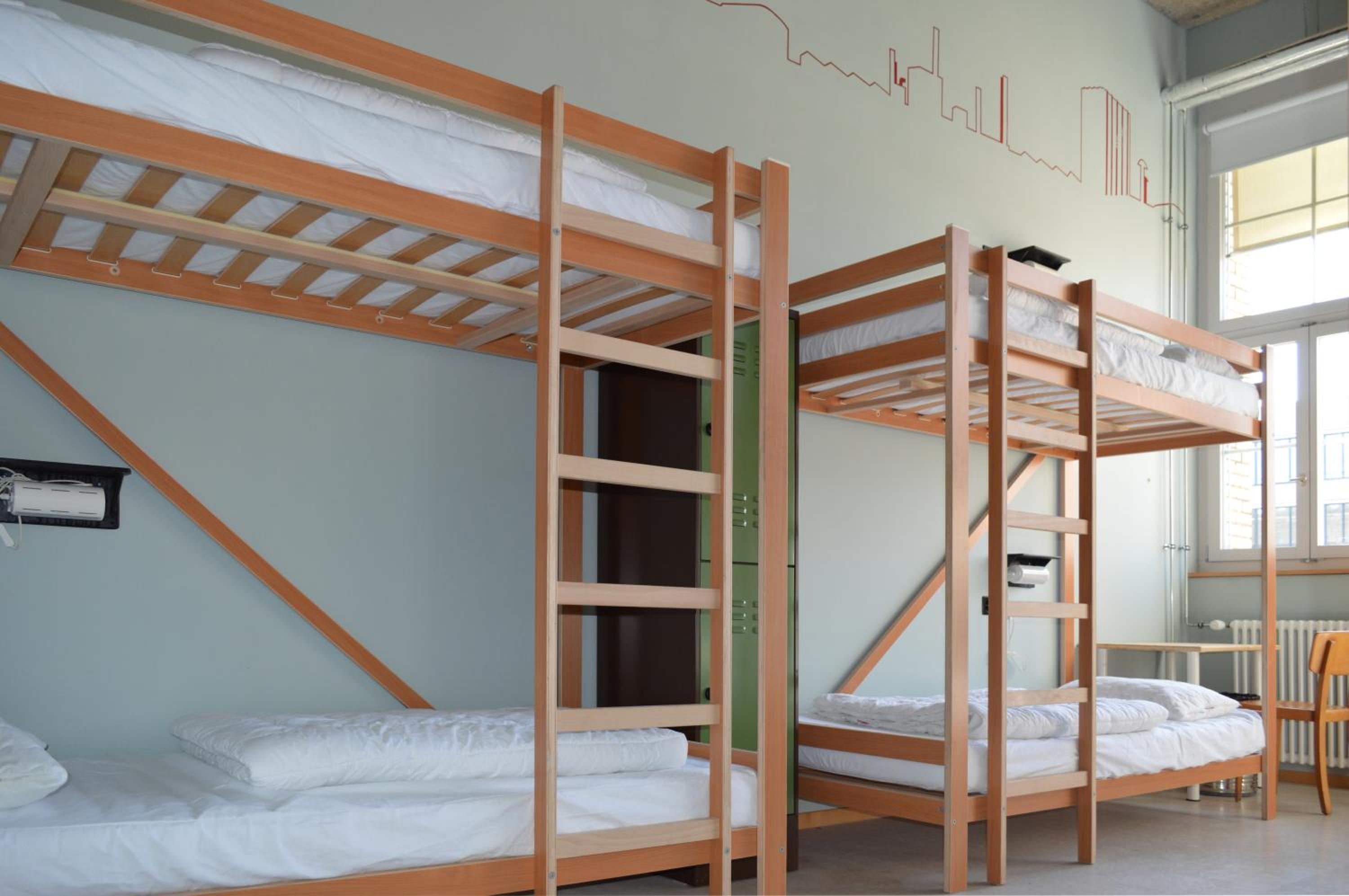 Single Bed in 6-Bed Female Dormitory Room photo 2