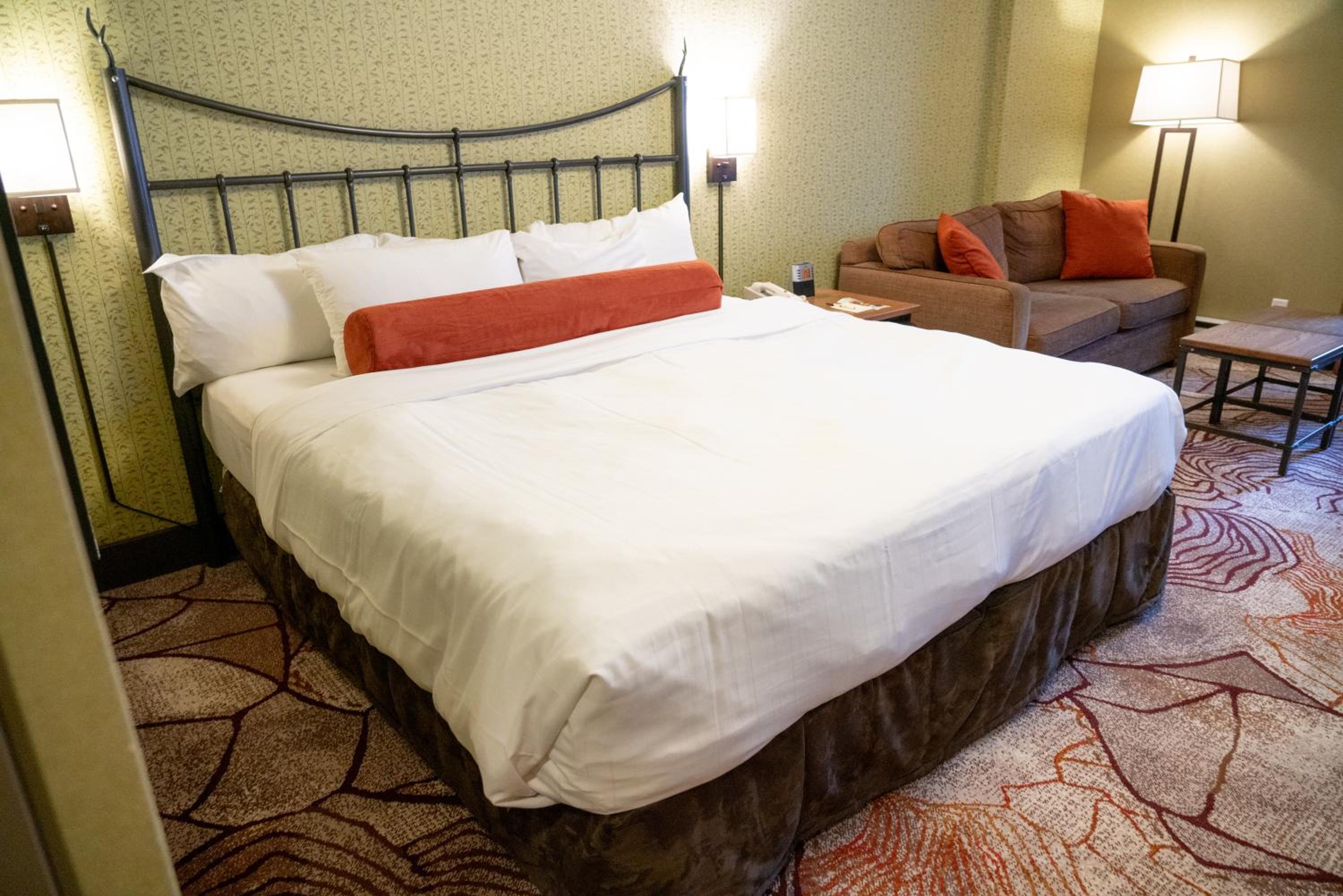 Superior King Room - Photo 1