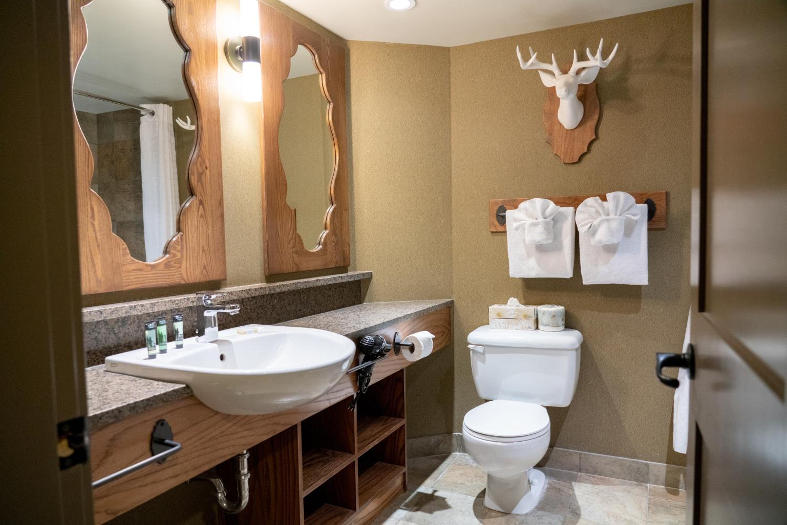 Superior King Room - Photo 5