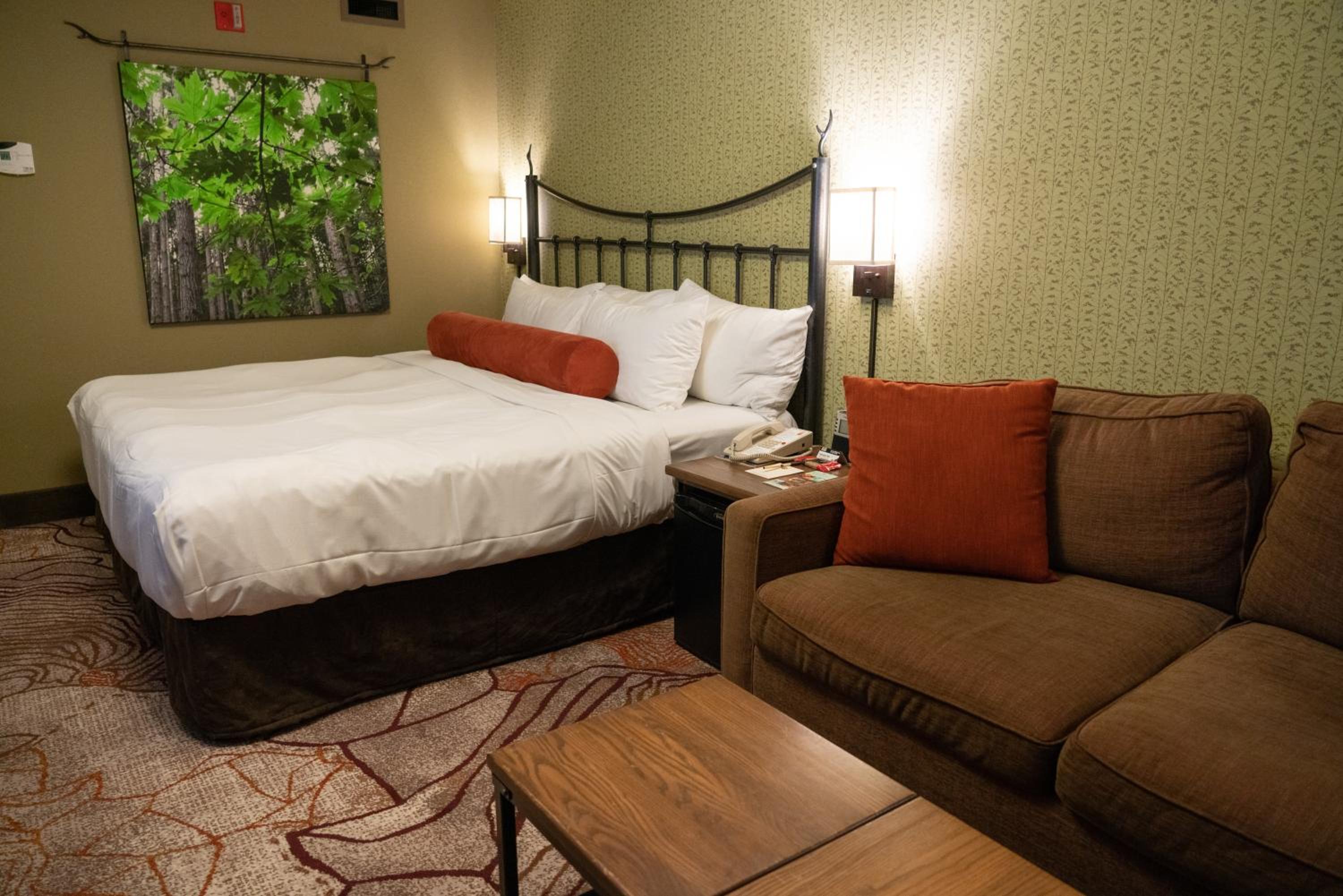 Superior King Room - Photo 7