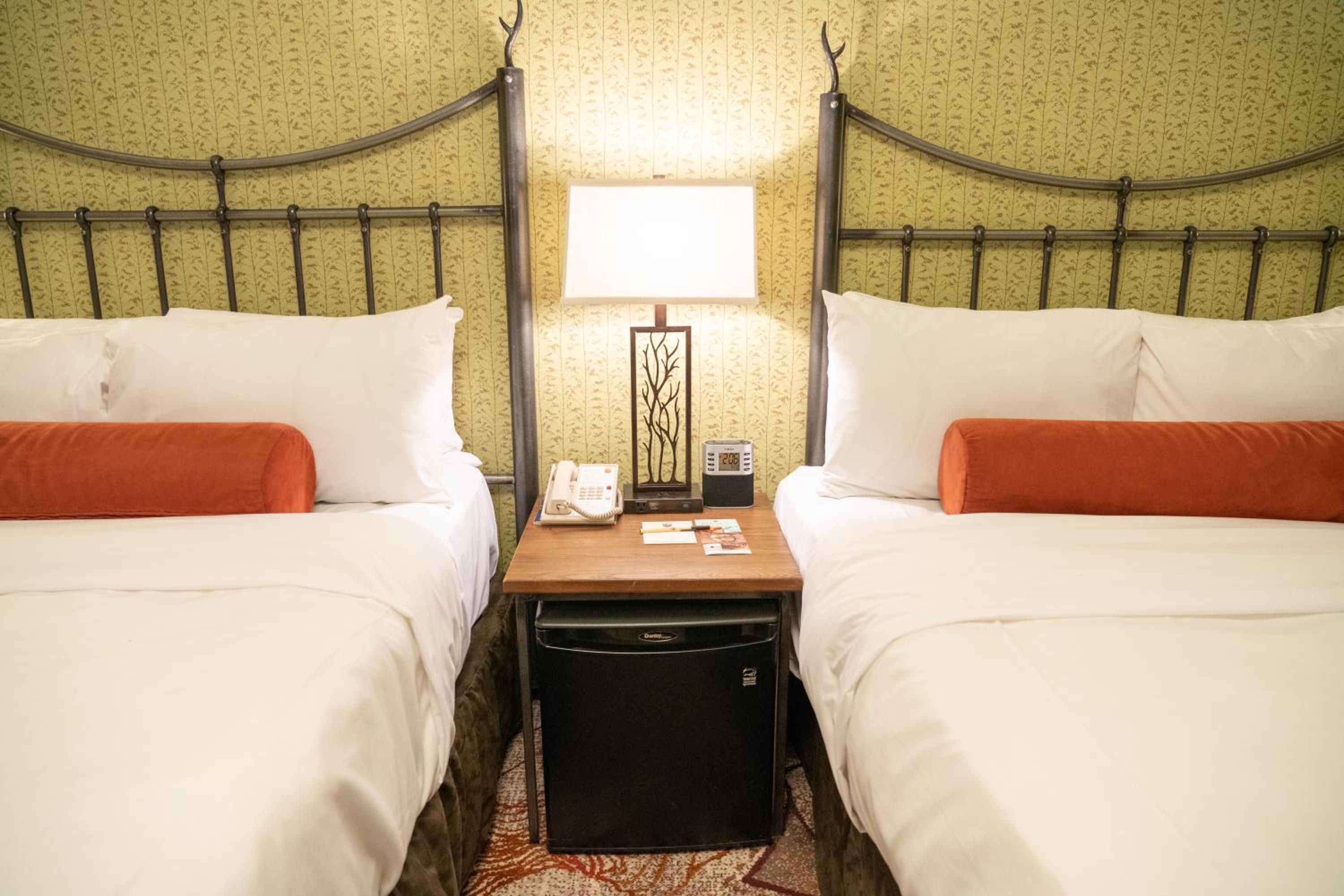 Standard Double Room - Photo 3