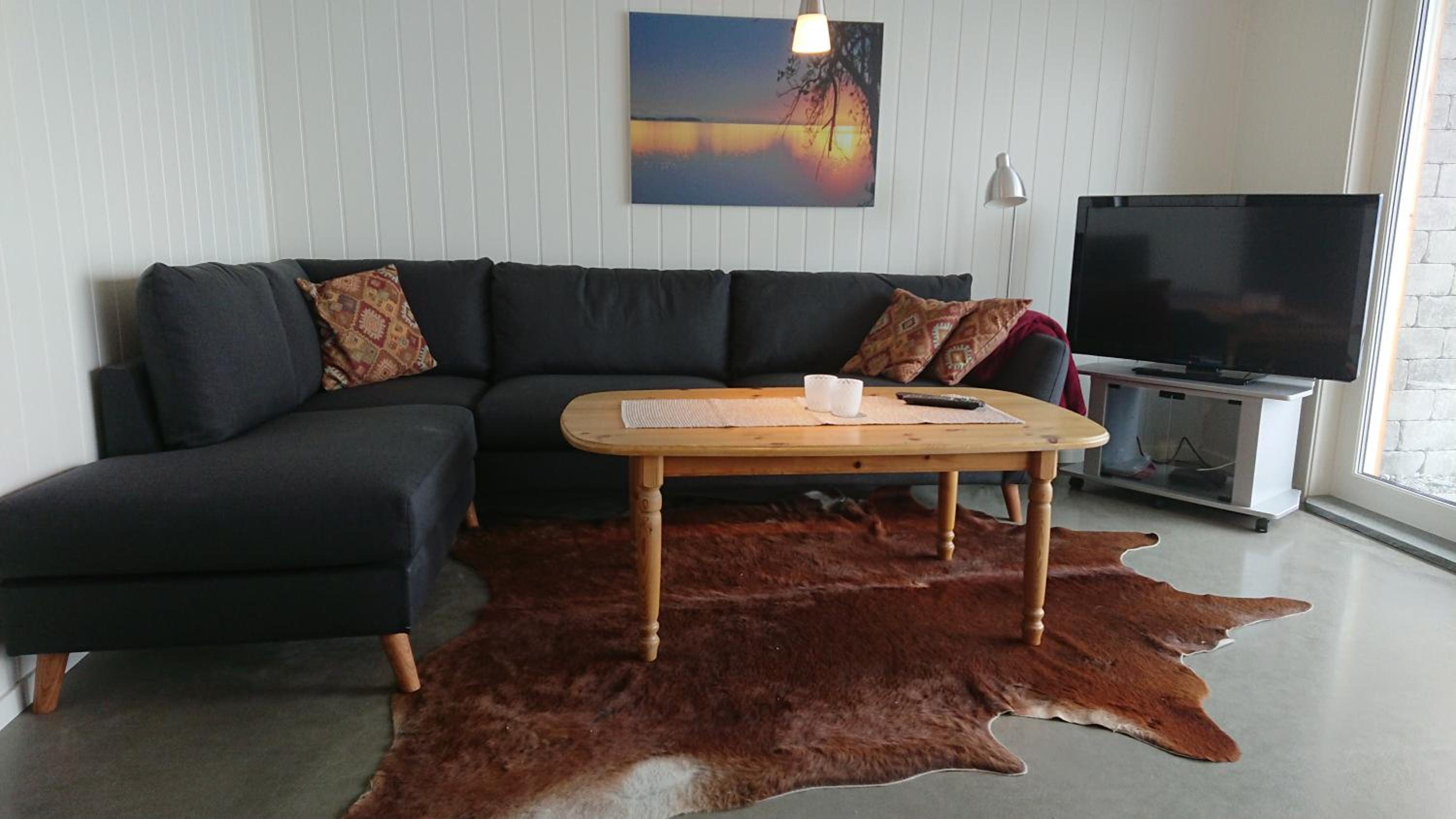 Three-Bedroom House photo 1