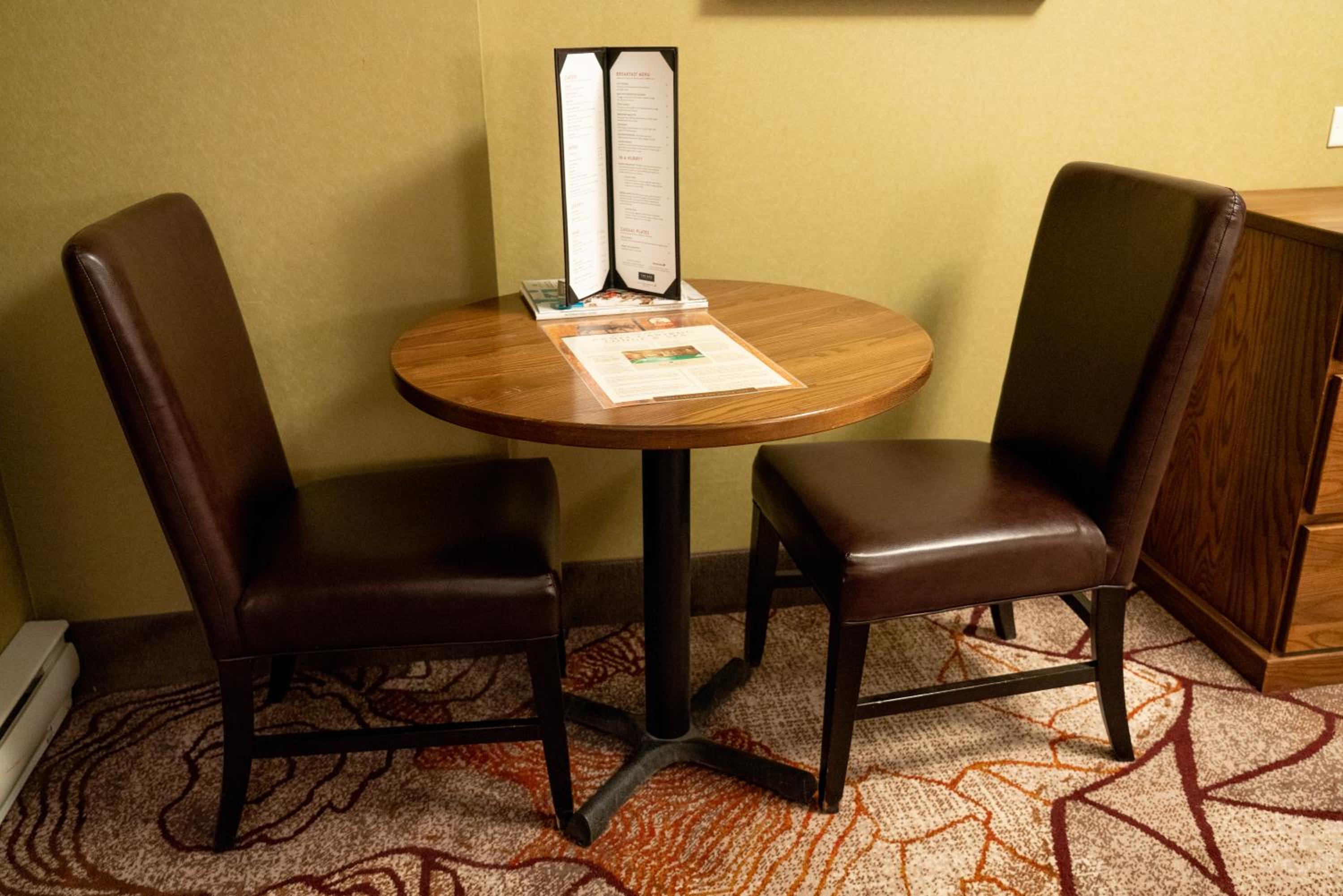 Superior King Room - Photo 4
