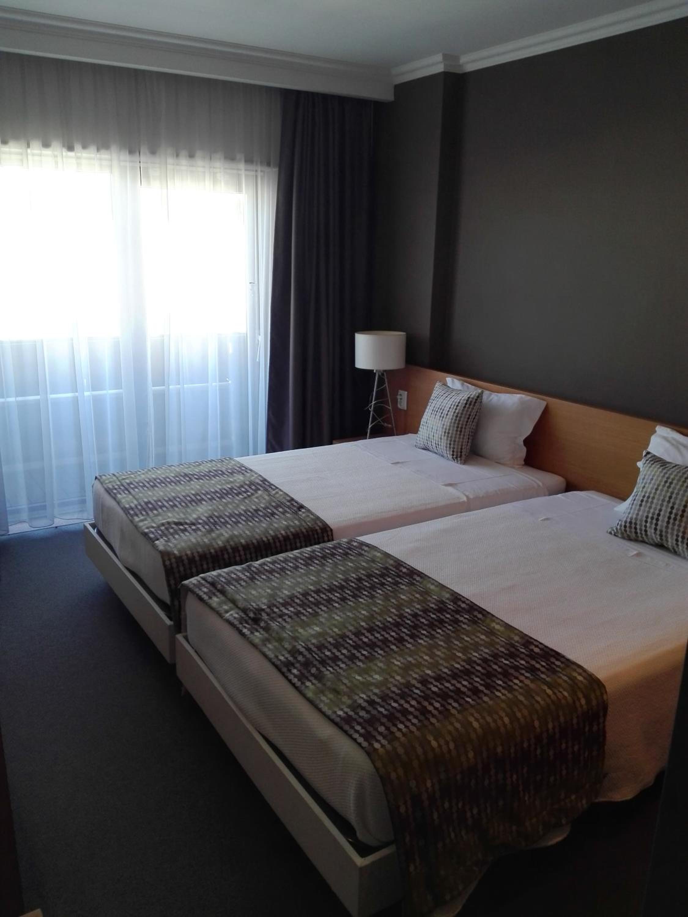 Twin Room - Photo 2