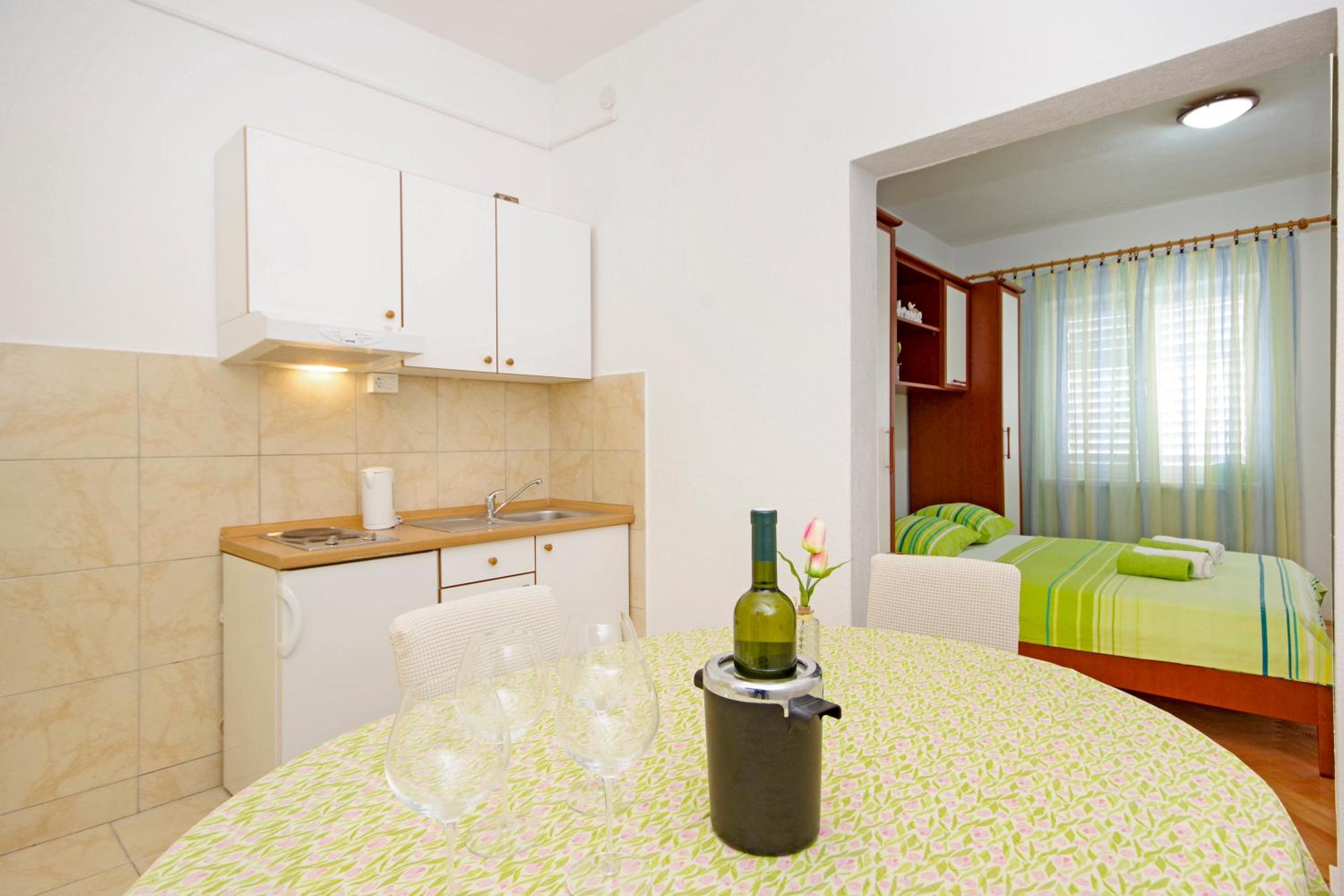 Apartment with Mountain View photo 3