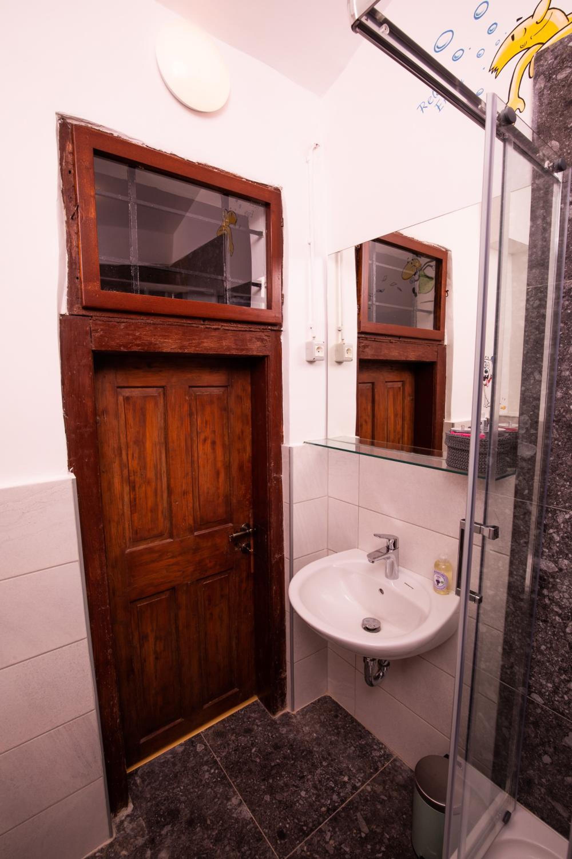 Double Room with Private External Bathroom photo 2