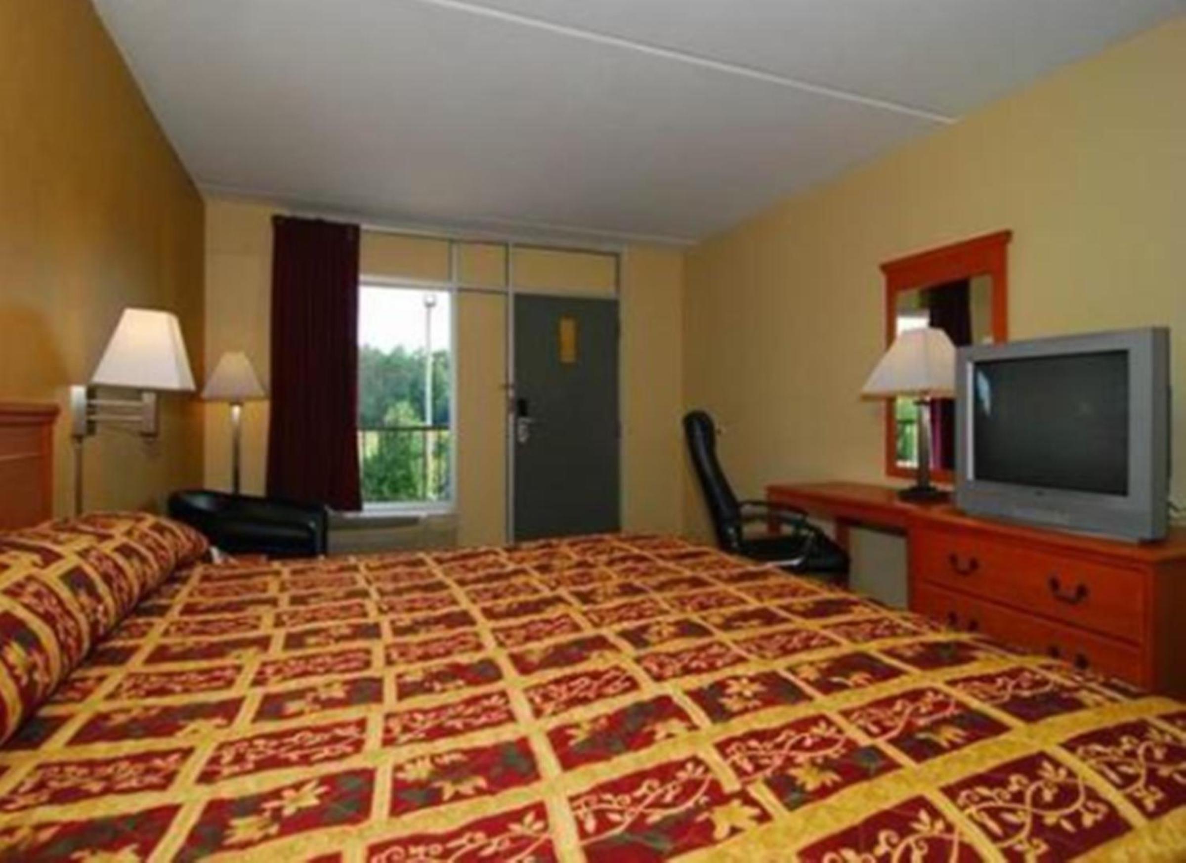 King Room - Non-Smoking - Photo 1