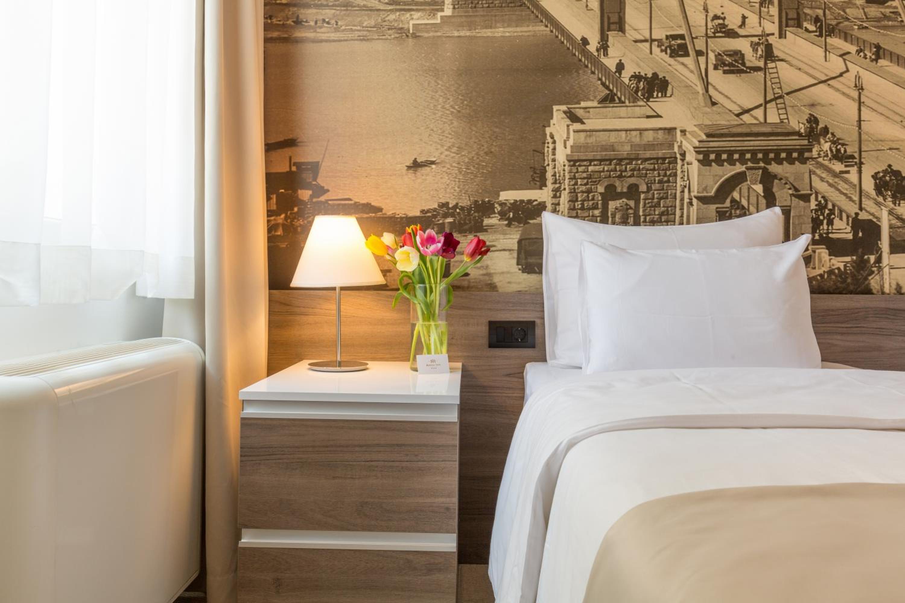 Standard Double or Twin Room - Photo 1
