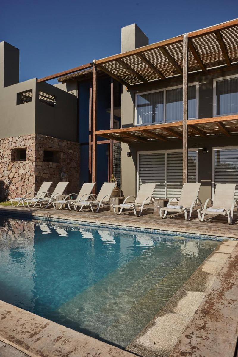 Three-Bedroom Villa photo 1