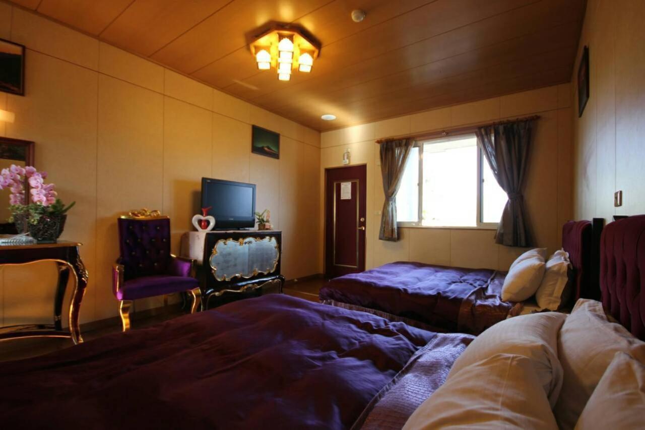 Chalet (4 Adults) photo 3