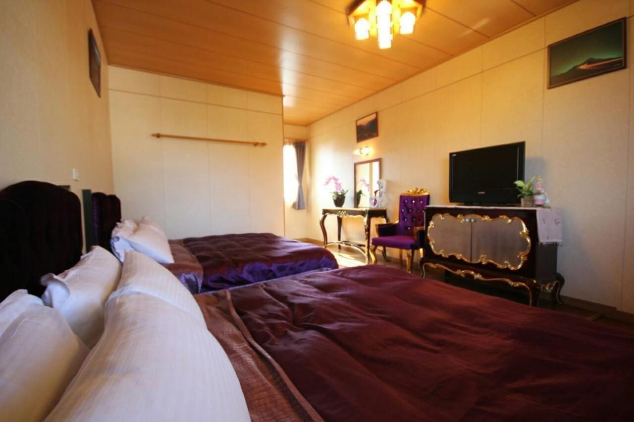 Chalet (4 Adults) photo 1