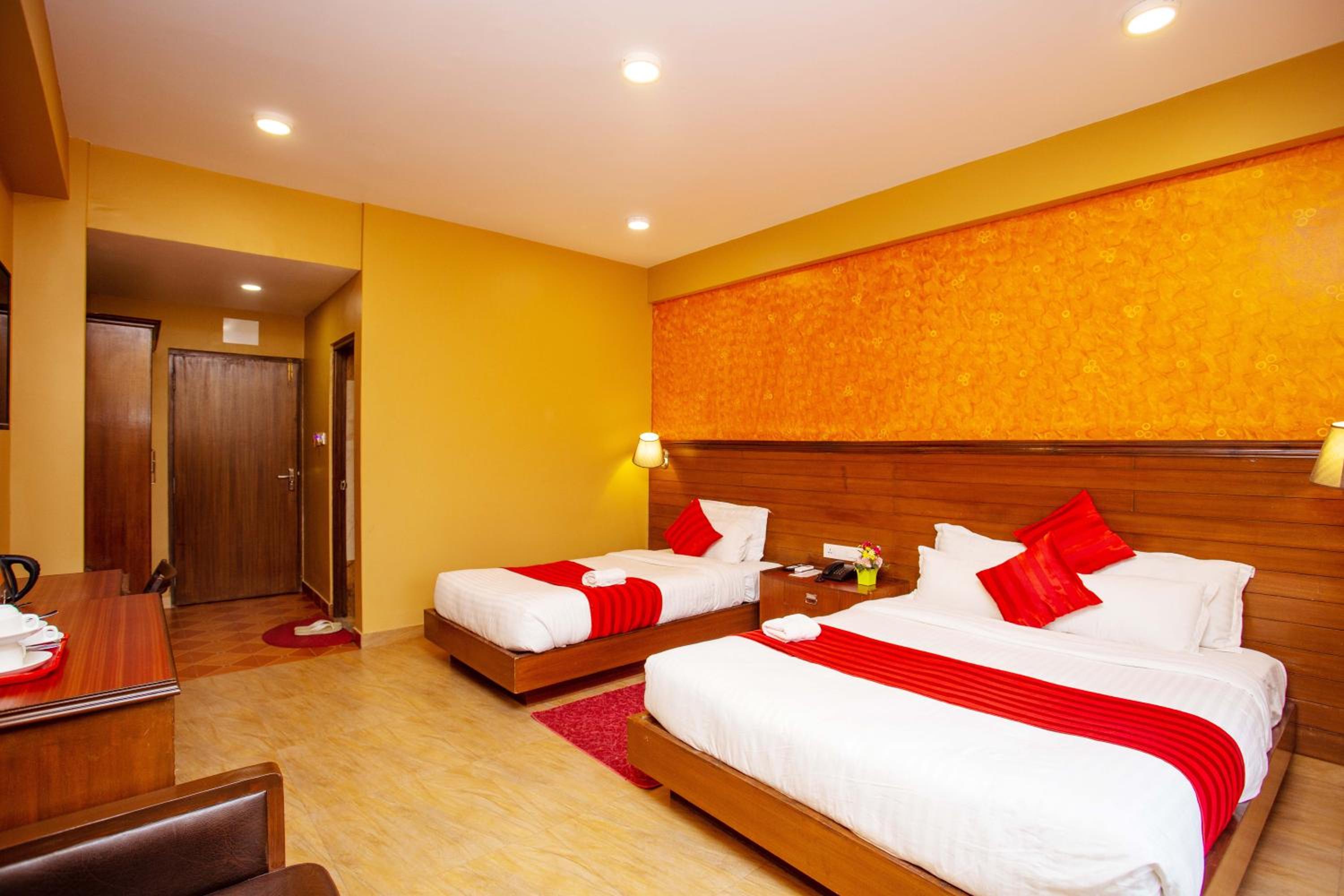 Deluxe Family Room - Photo 5
