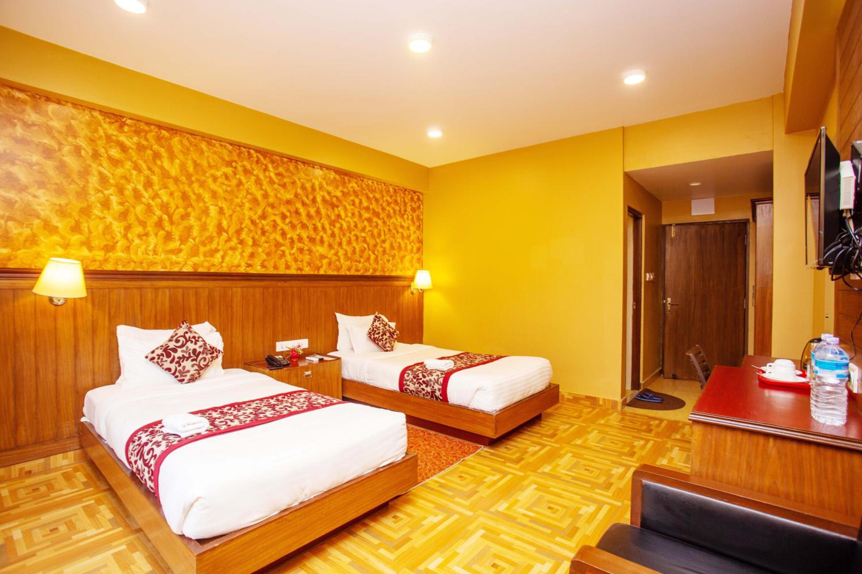 Deluxe Twin Room - Photo 9
