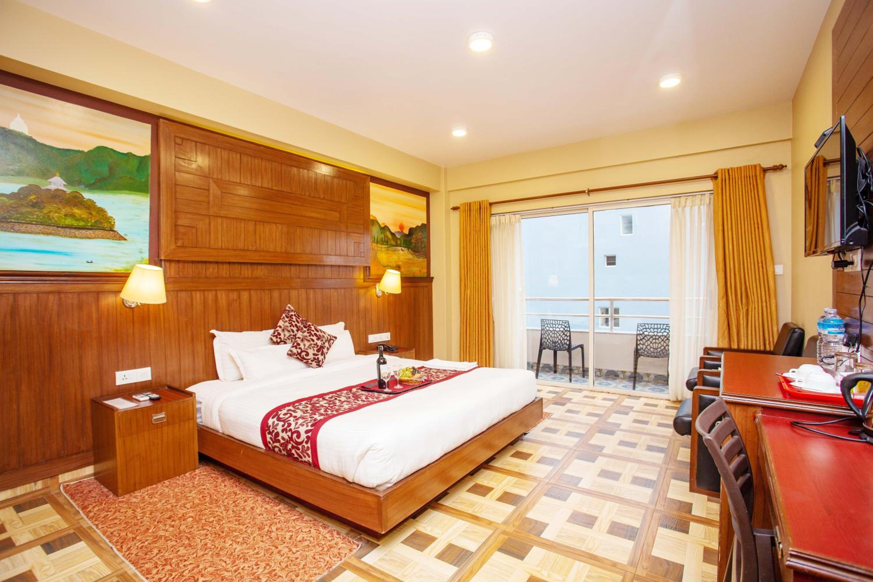 Deluxe Double or Twin Room - Photo 2