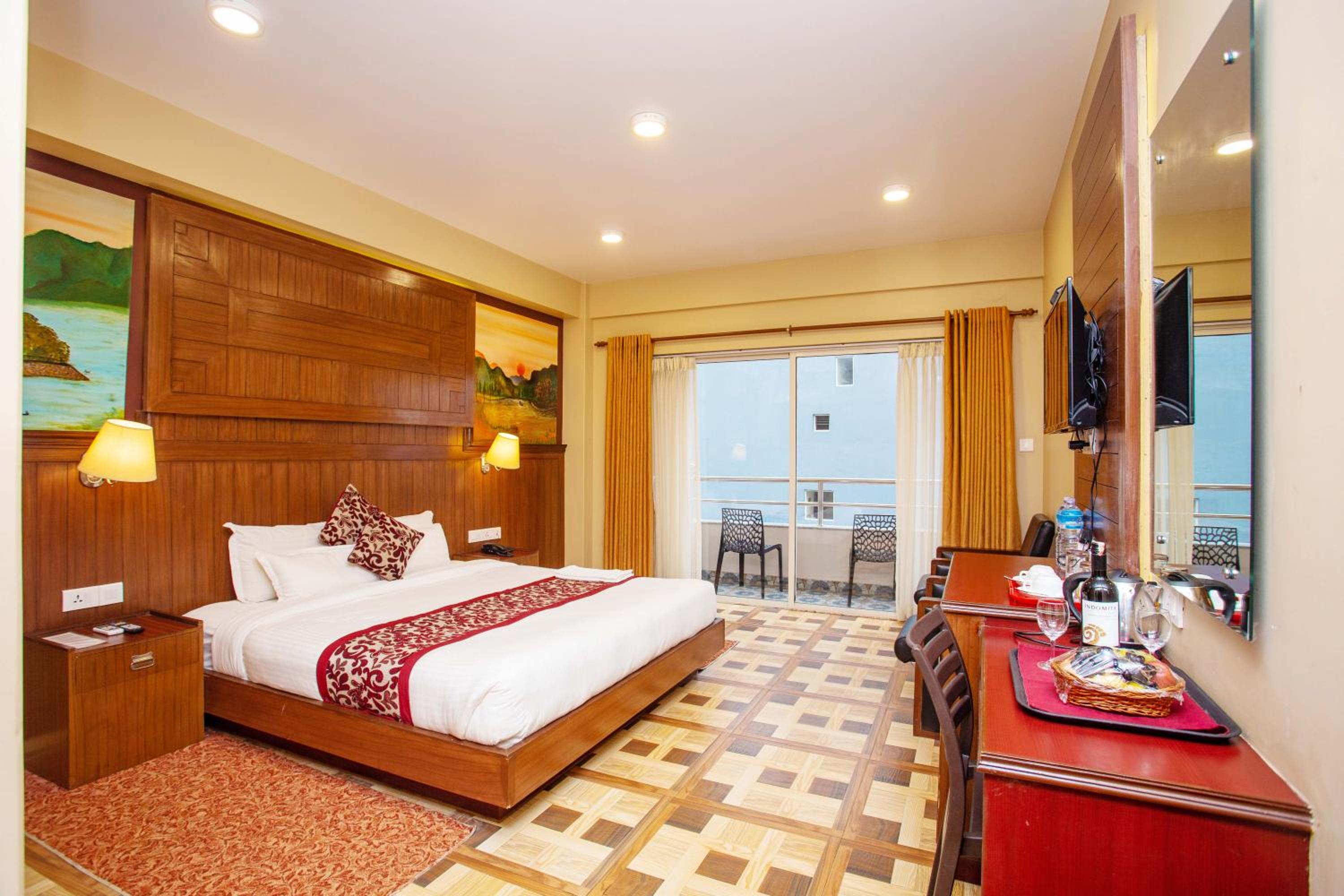 Deluxe Double or Twin Room - Photo 5