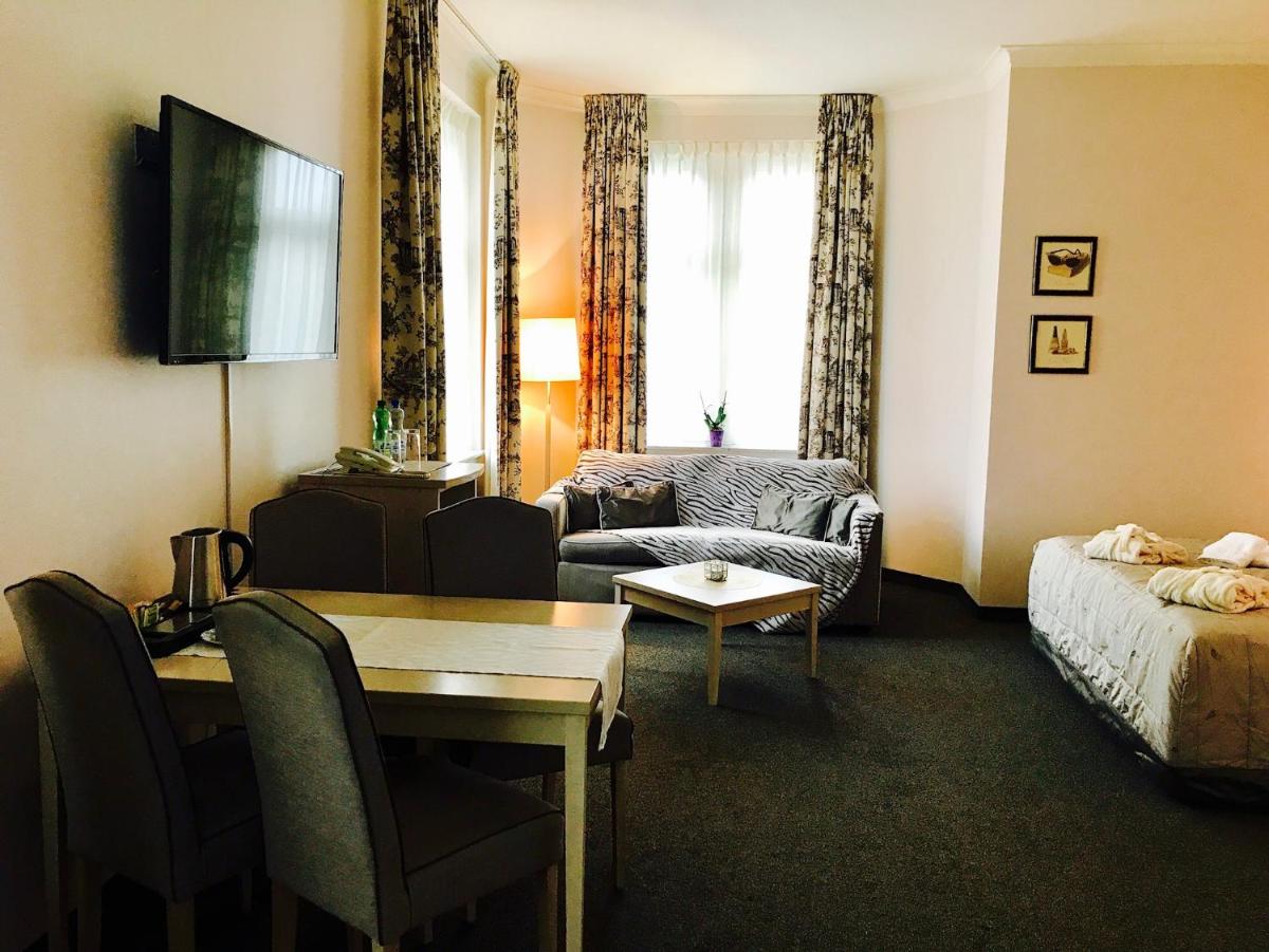 Standard Double or Twin Room - Photo 2
