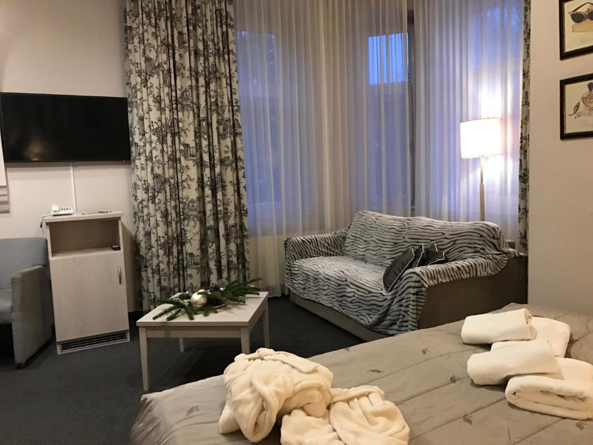 Standard Double or Twin Room - Photo 4