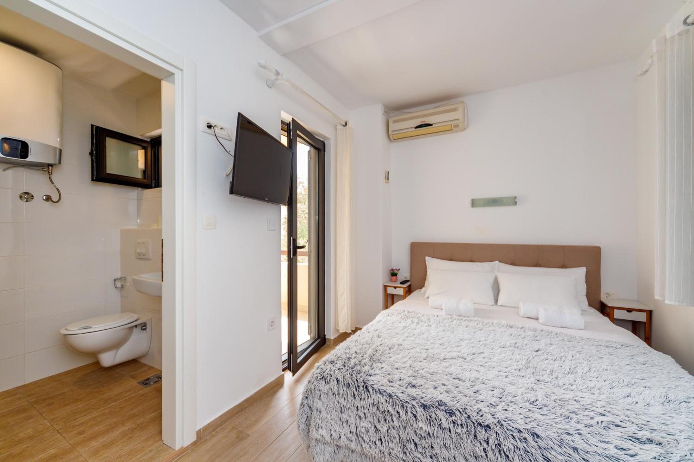 Studio with Sea View