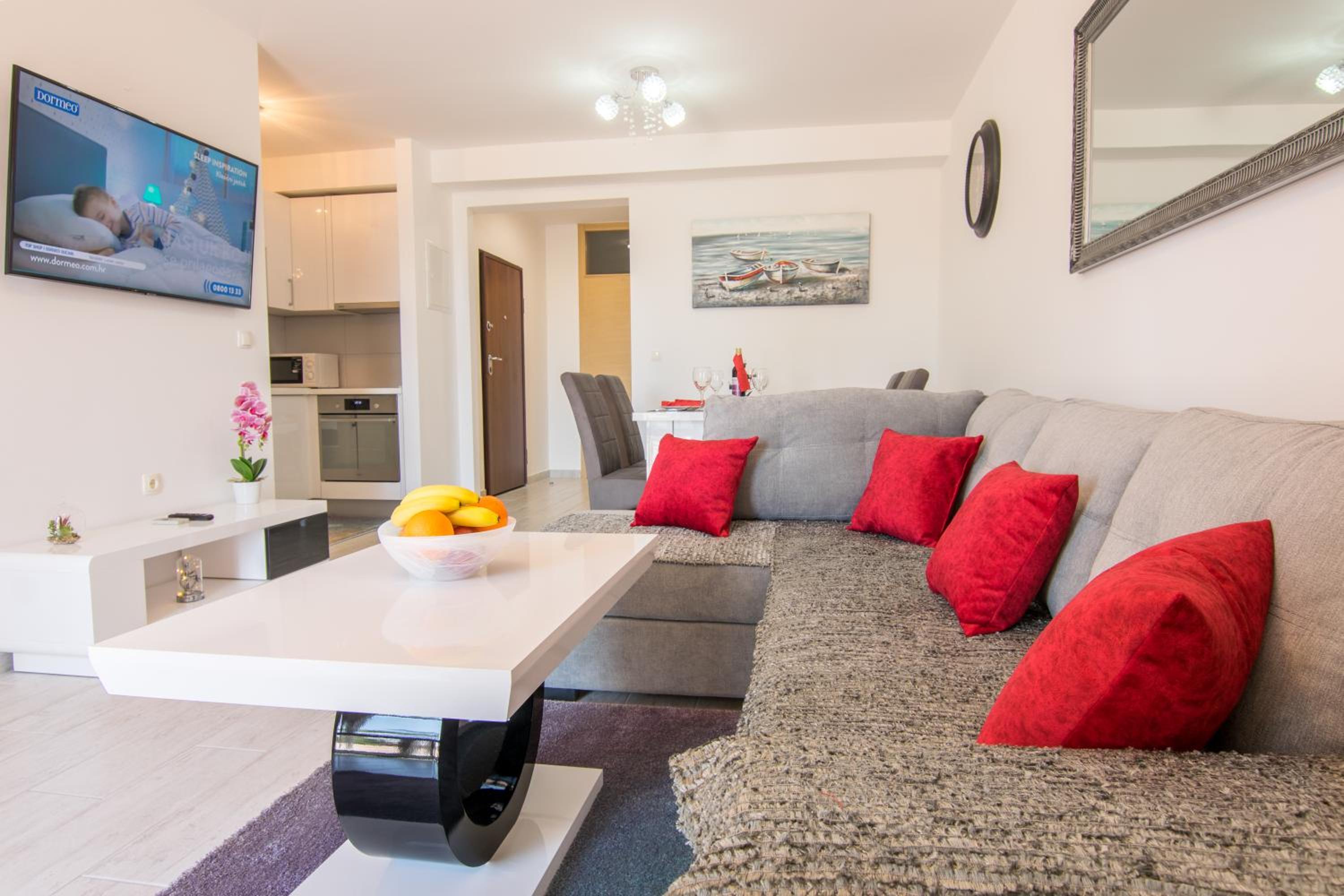 Two-Bedroom Apartment - Photo 35