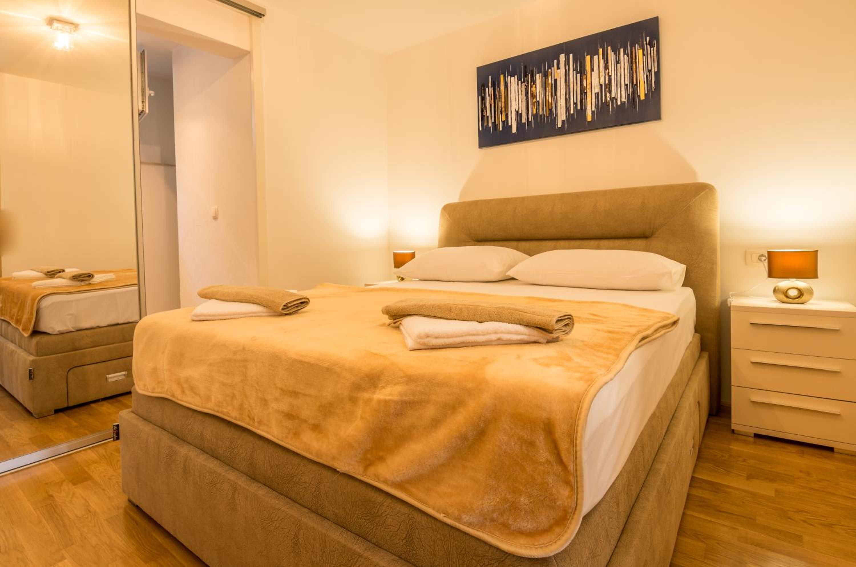 Two-Bedroom Apartment - Photo 4