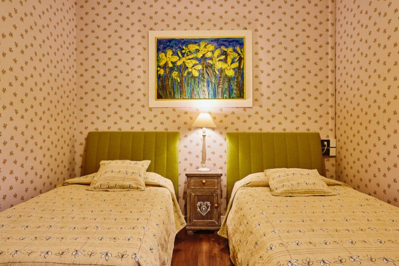 Suite With Terrace (4 Adults + 2 Children)