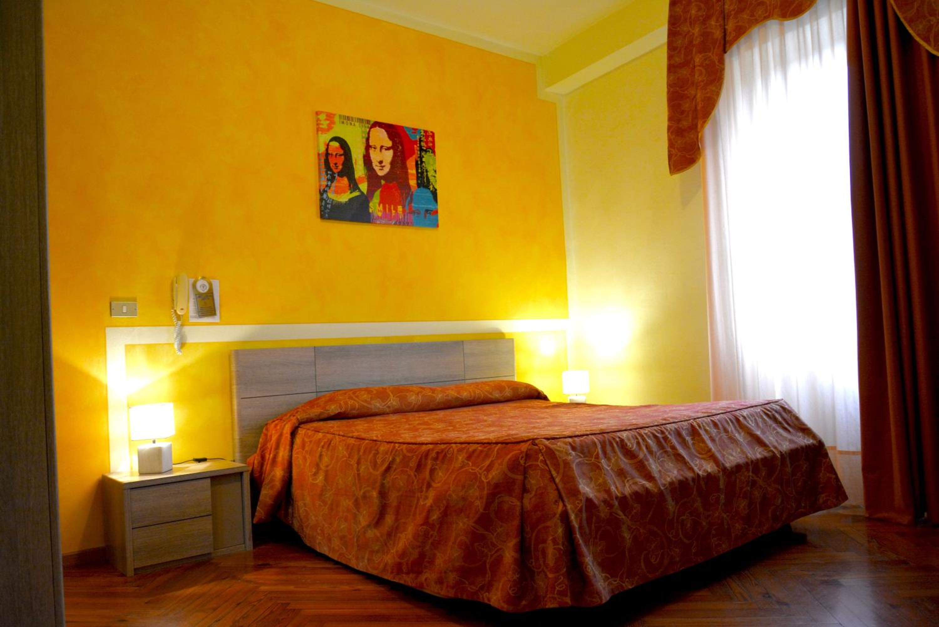 Double or Twin Room - Photo 1