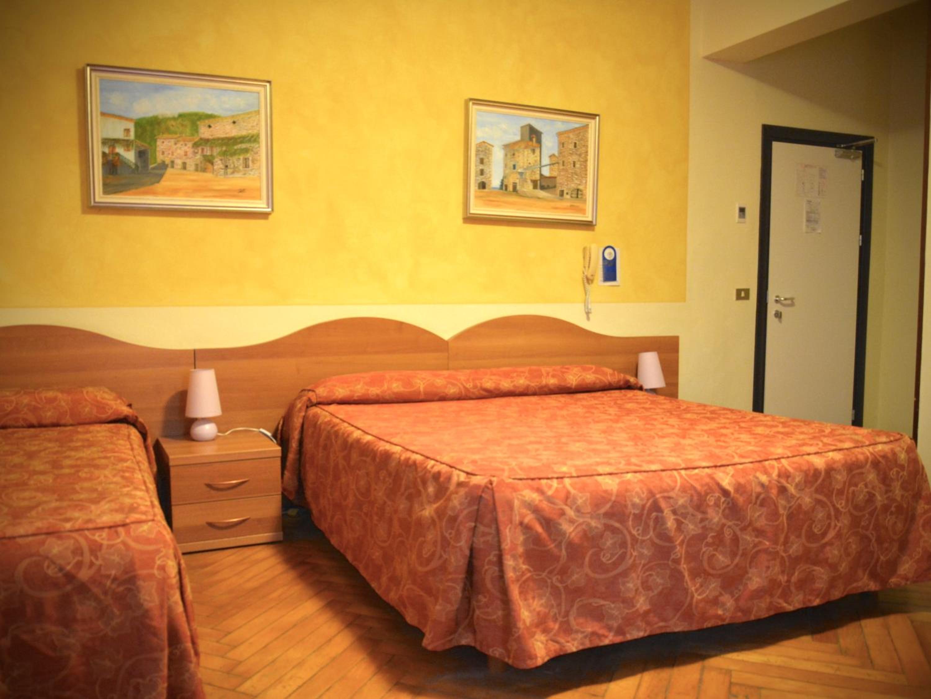 Triple Room - Photo 3