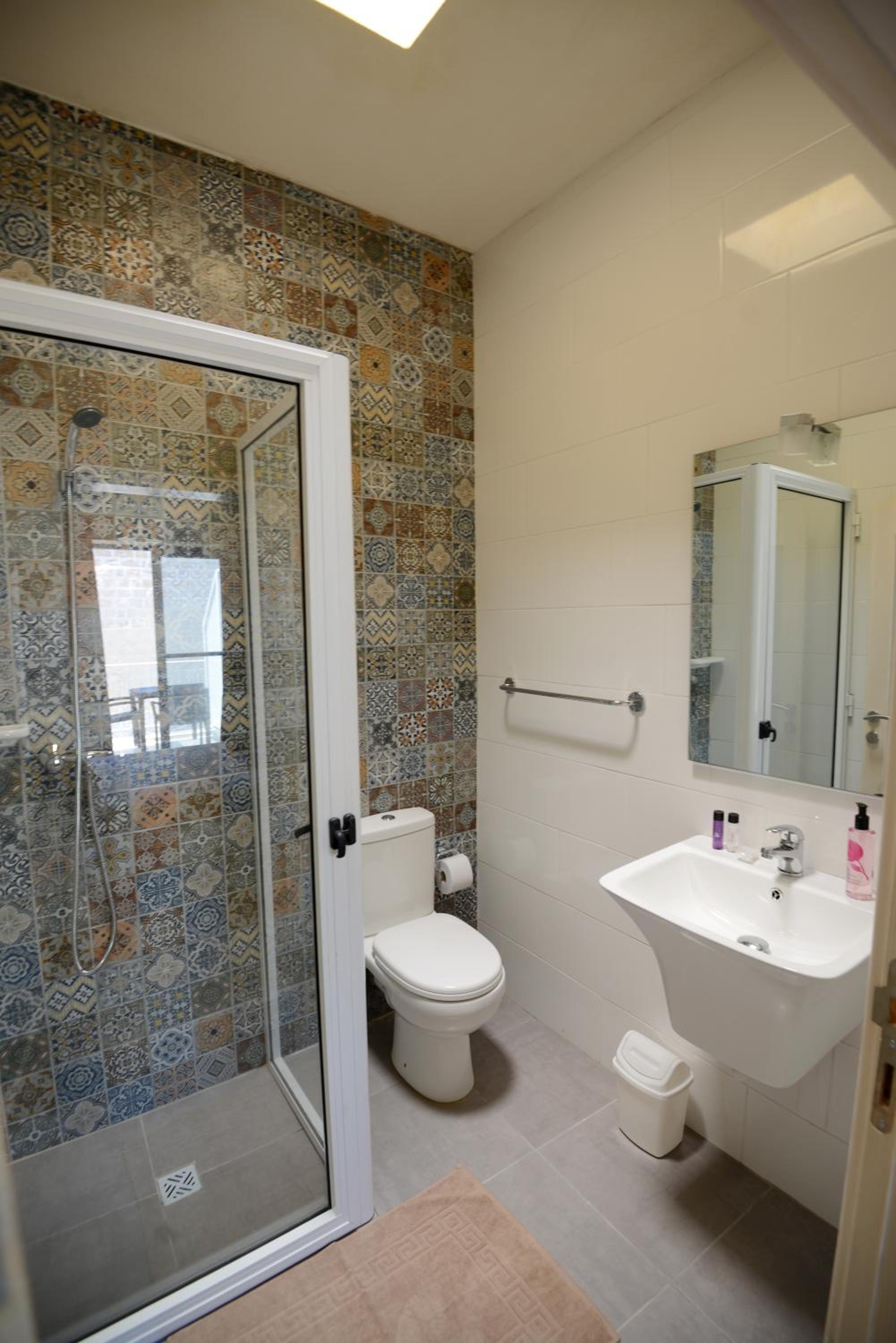 Double Room with Balcony and Pool View photo 3