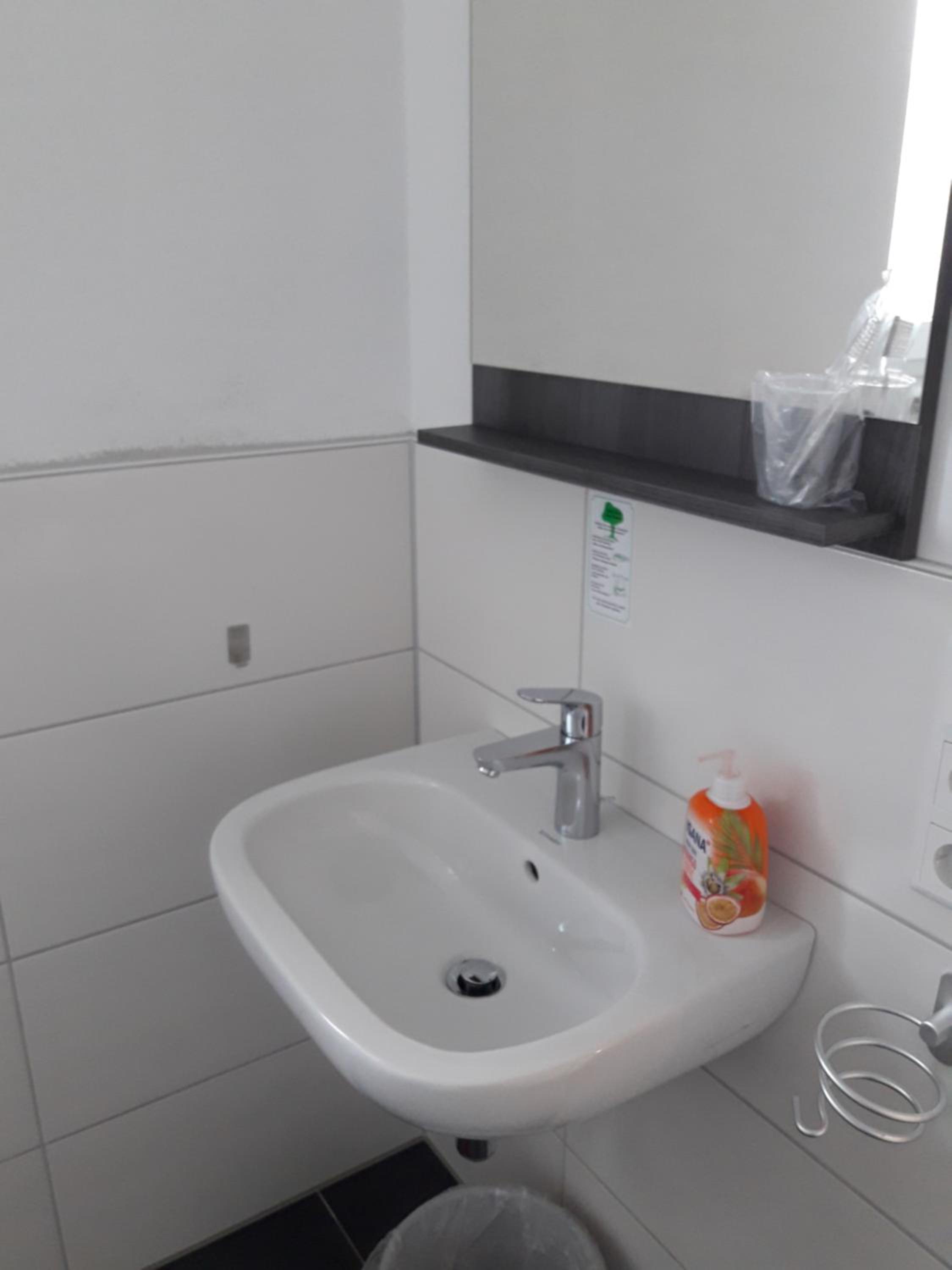 Comfort Twin Room - Photo 9