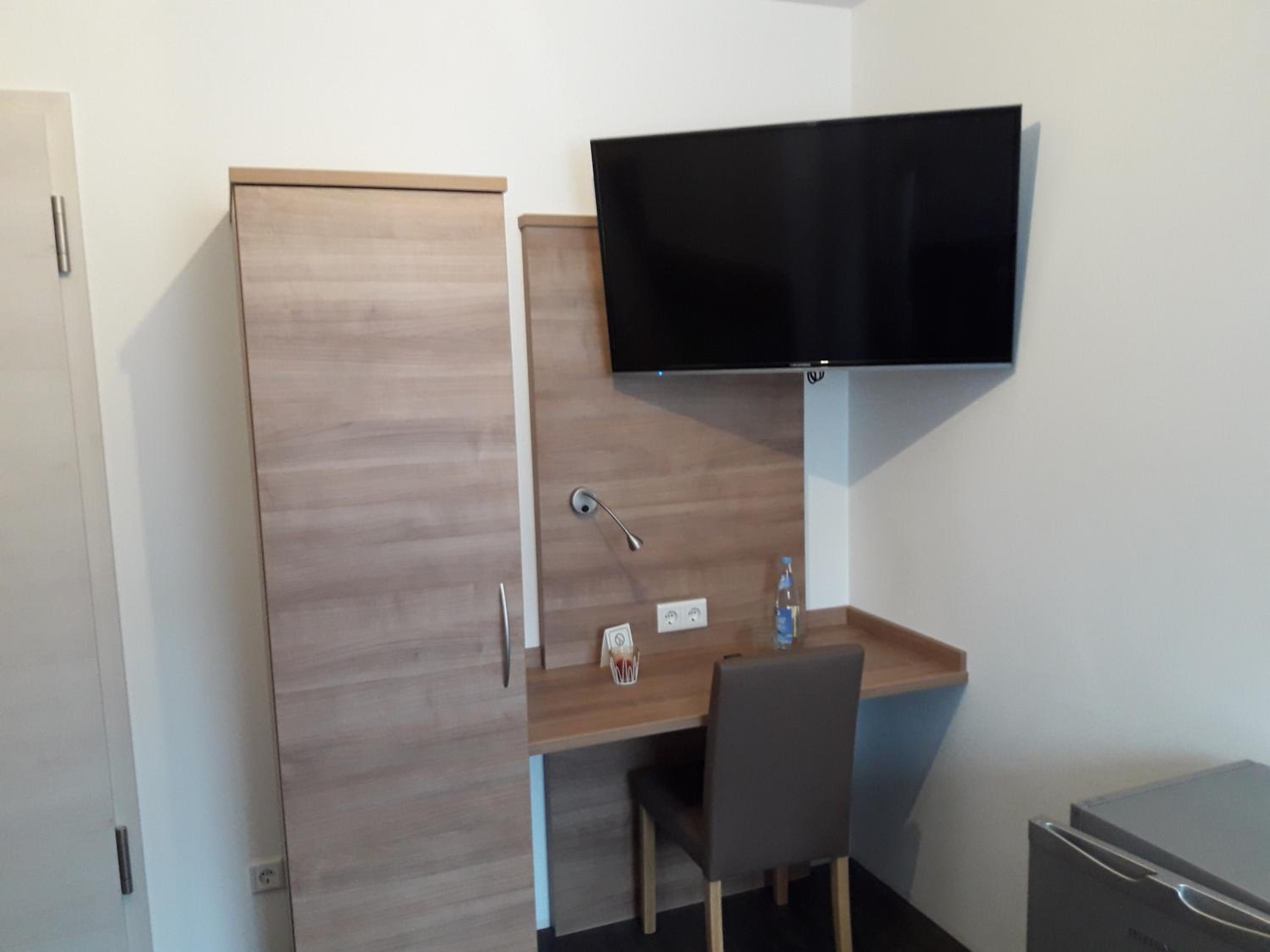 Comfort Twin Room - Photo 6