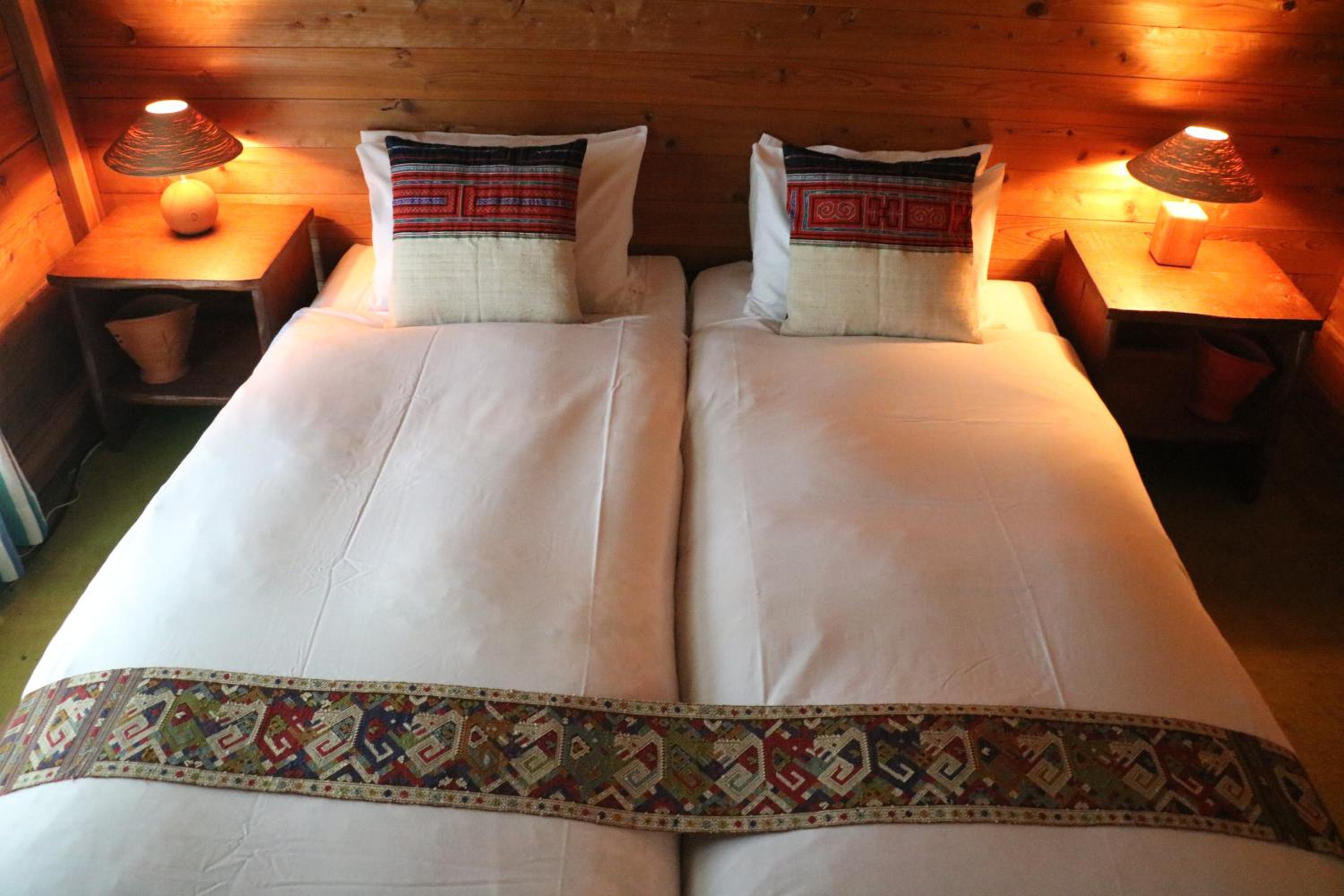 Double or Twin Room with Shared Bathroom photo 2