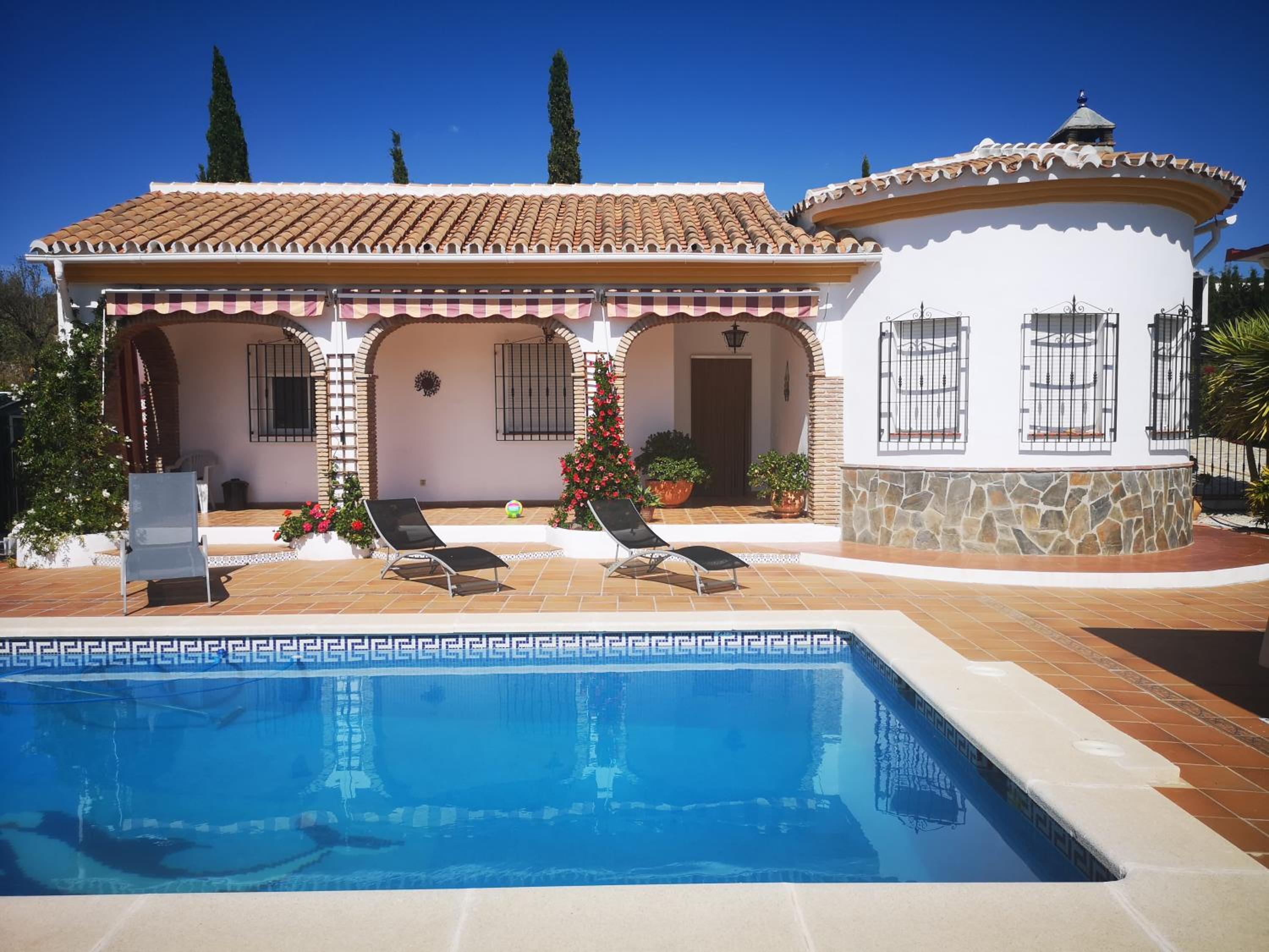 Villa photo 2