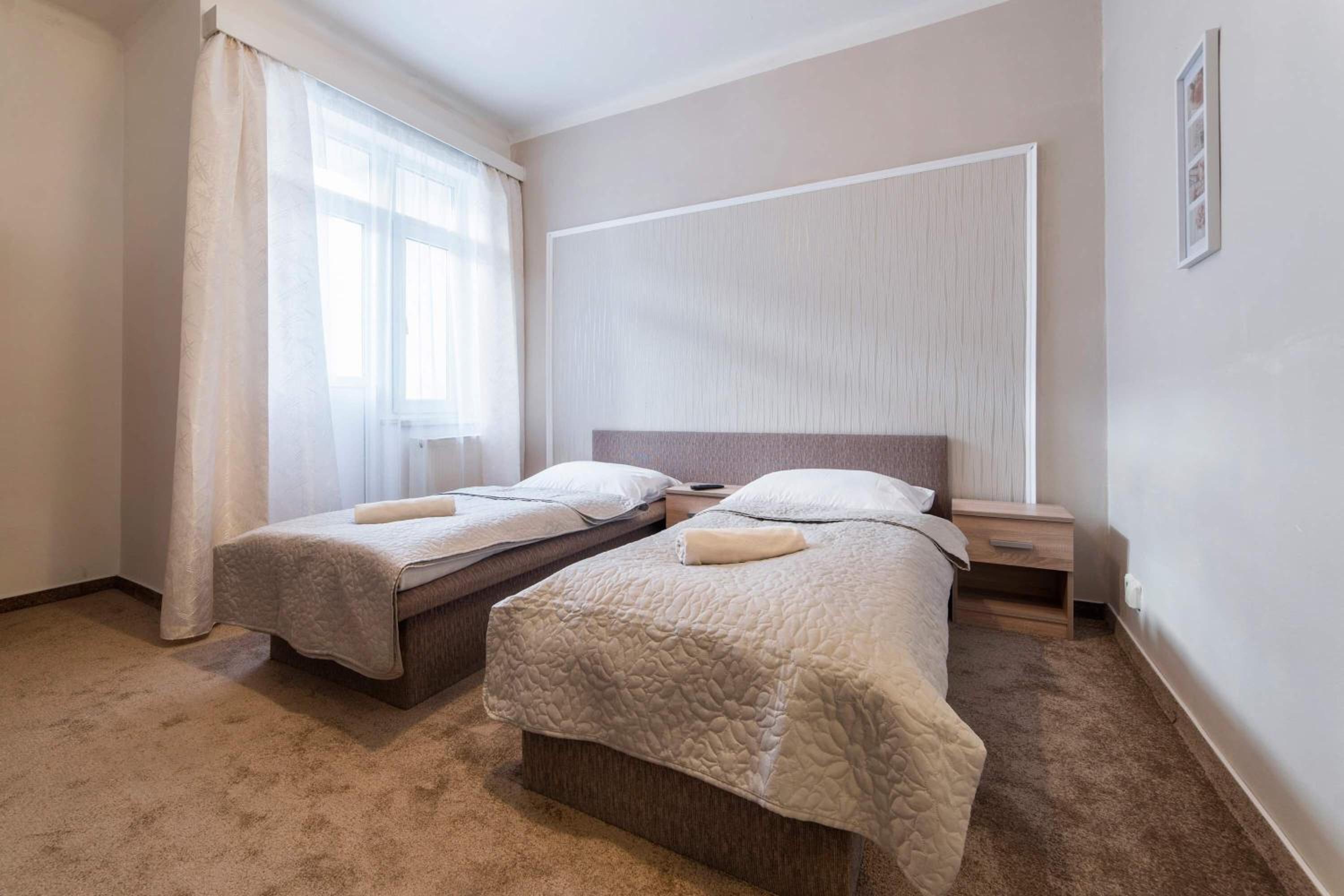 Double or Twin Room - Photo 8