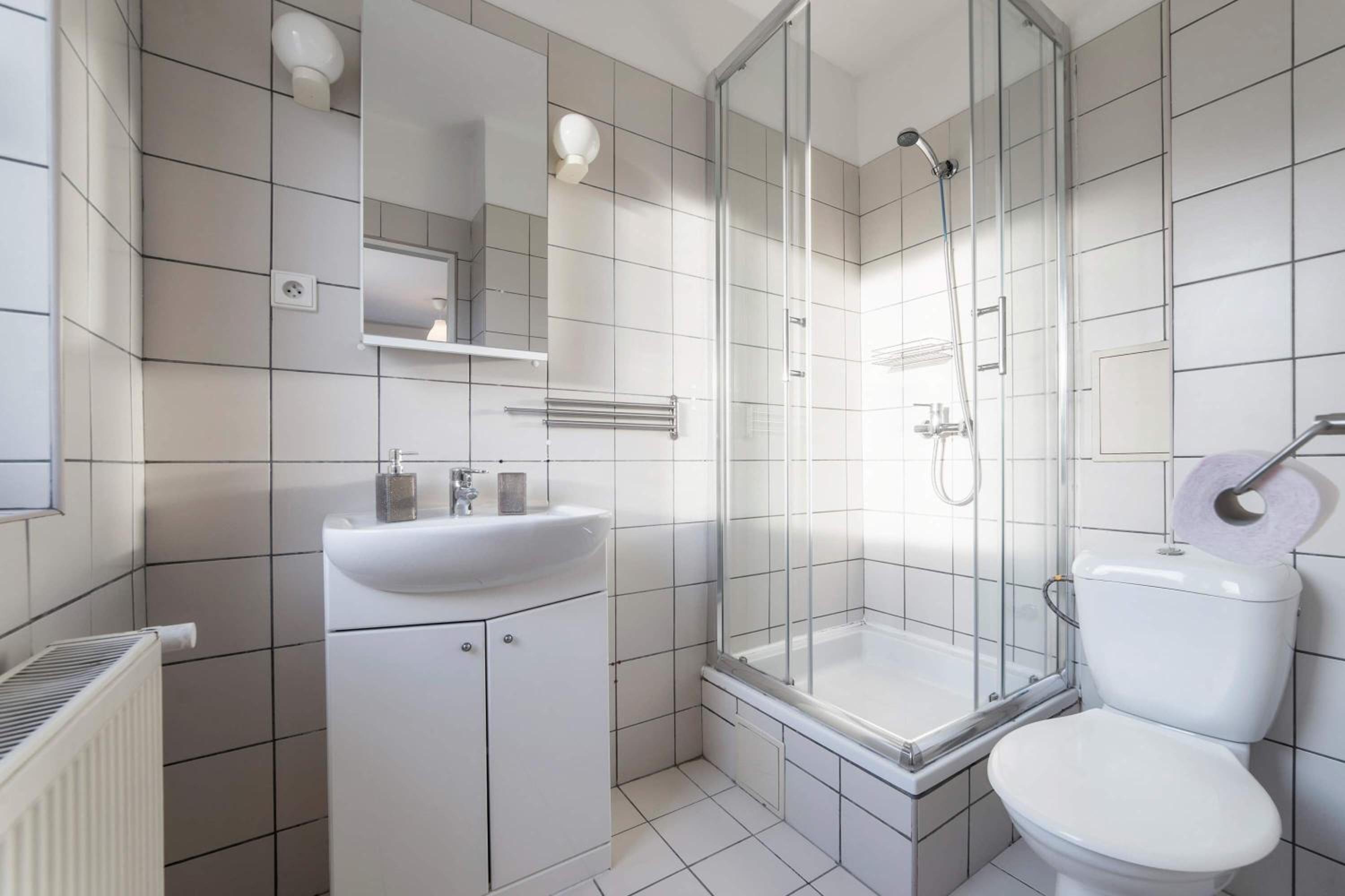 Double or Twin Room - Photo 10