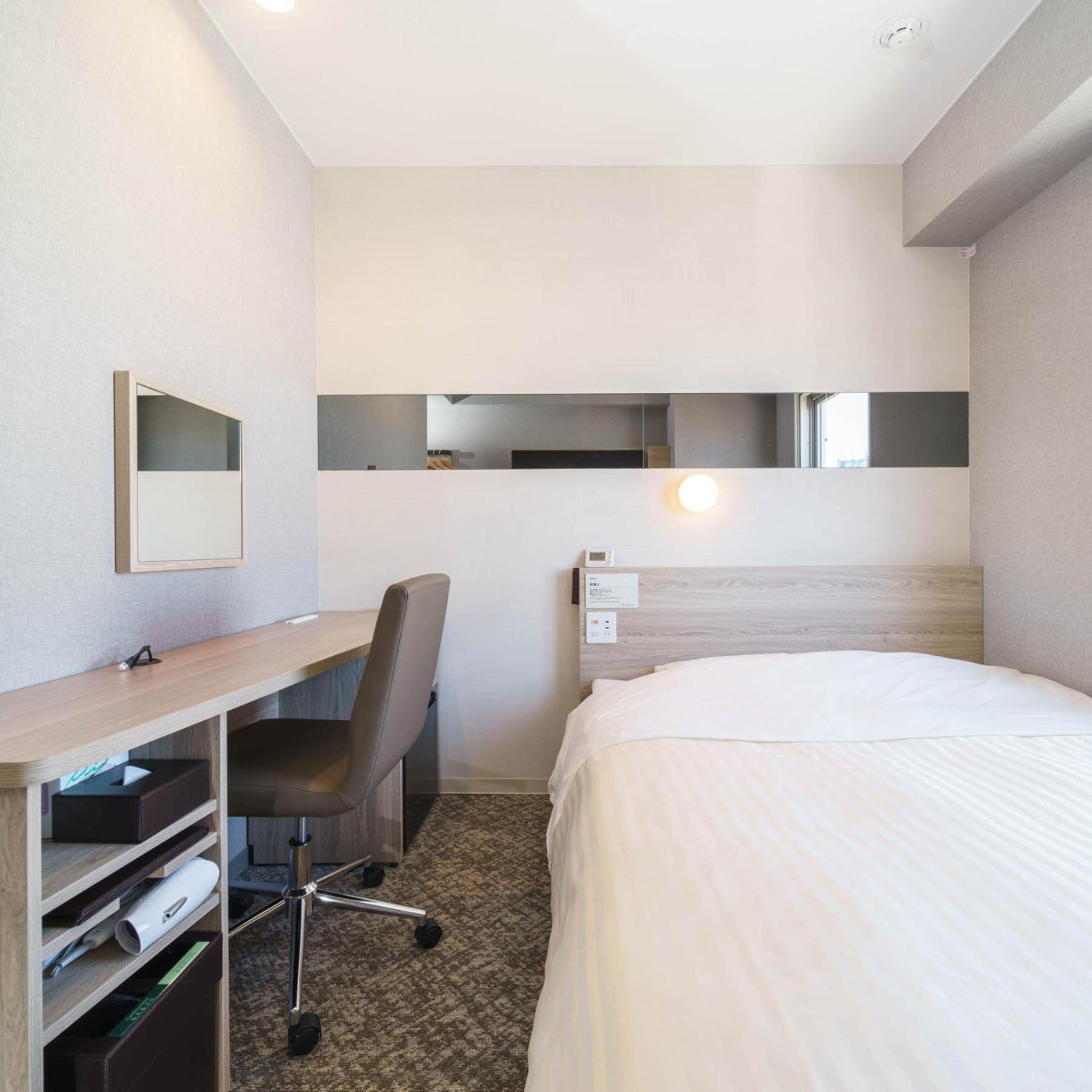Standard Double Room - Photo 11