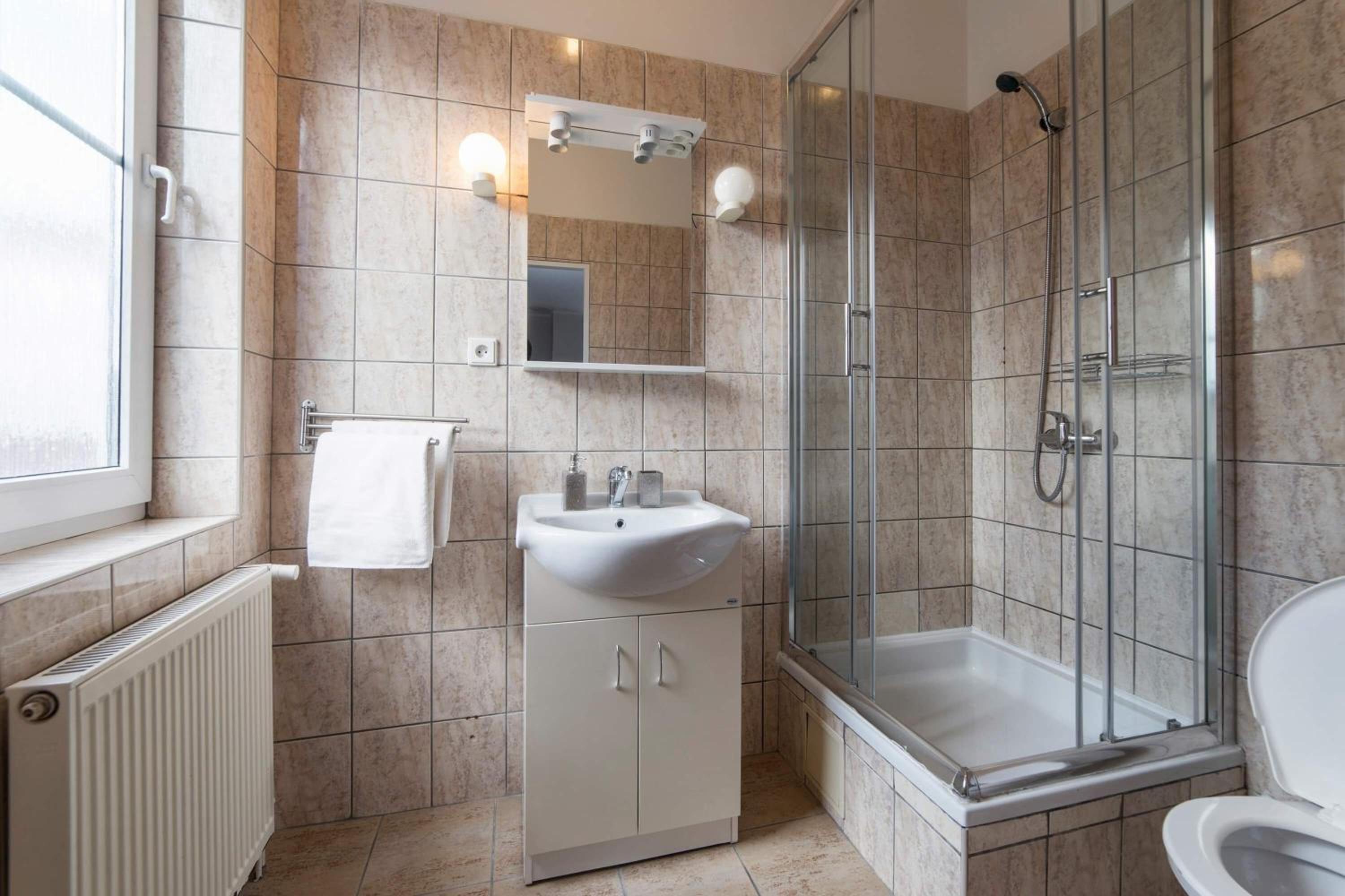 Double or Twin Room with Terrace - Photo 2