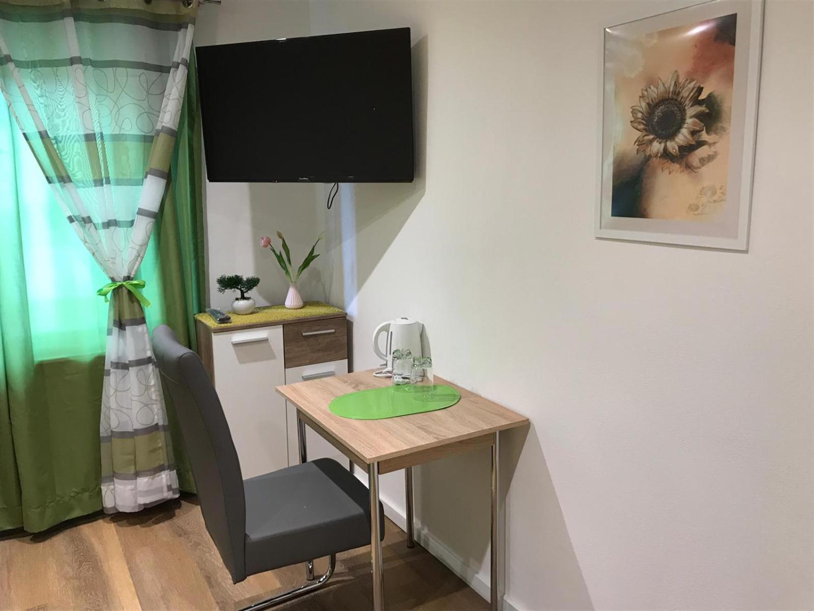 Single Room with Private External Bathroom photo 2
