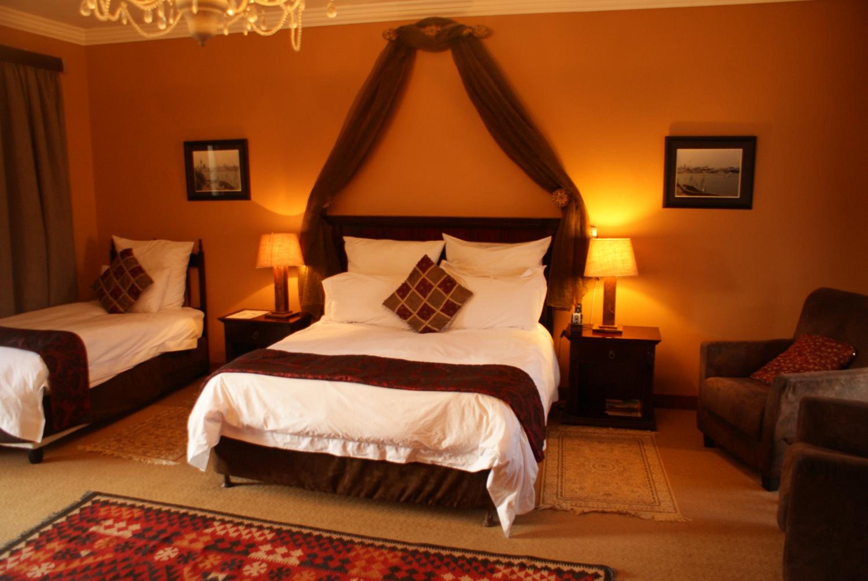 Deluxe Double Room with Shower - Photo 2