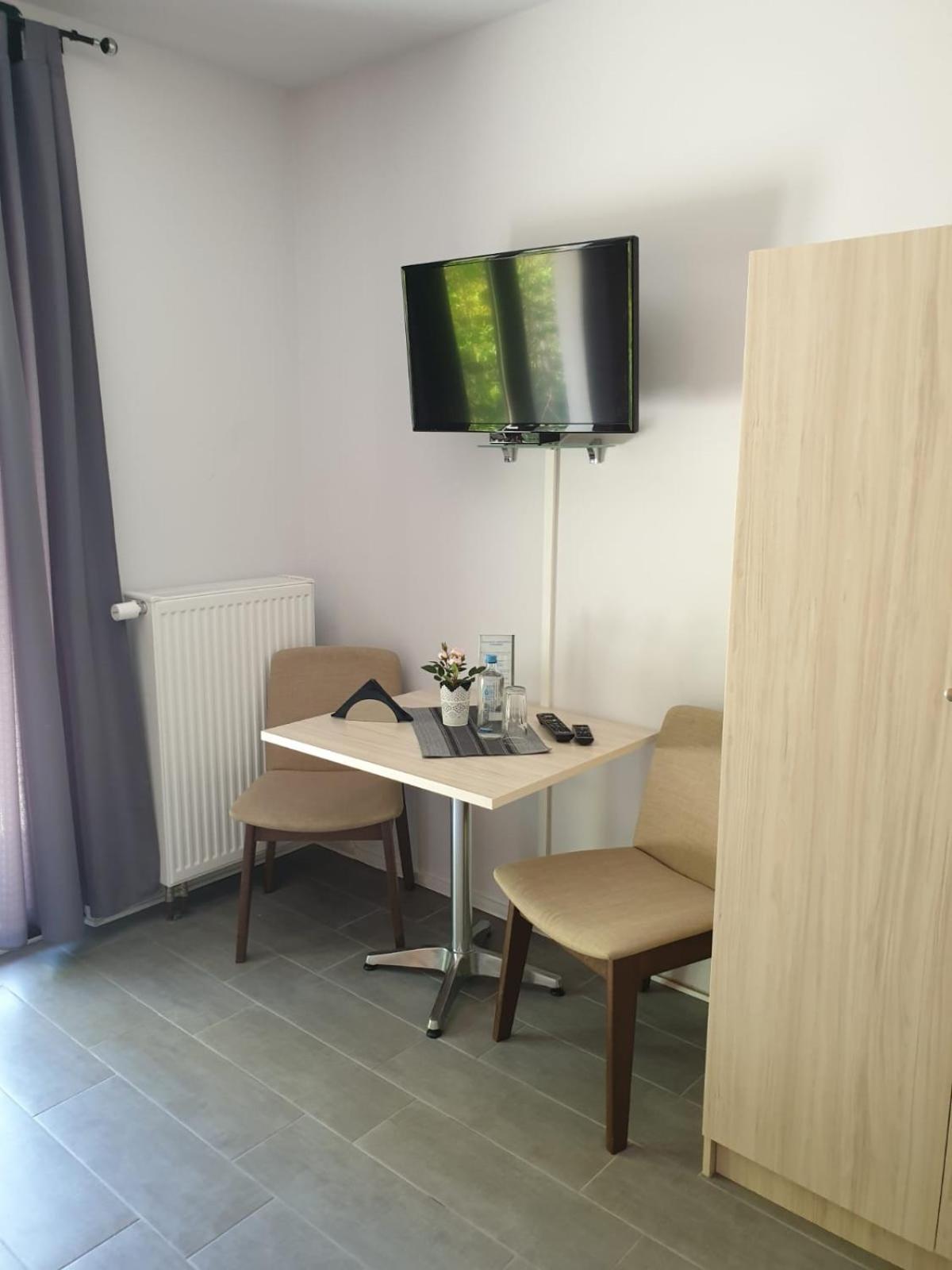 Single Room photo 1