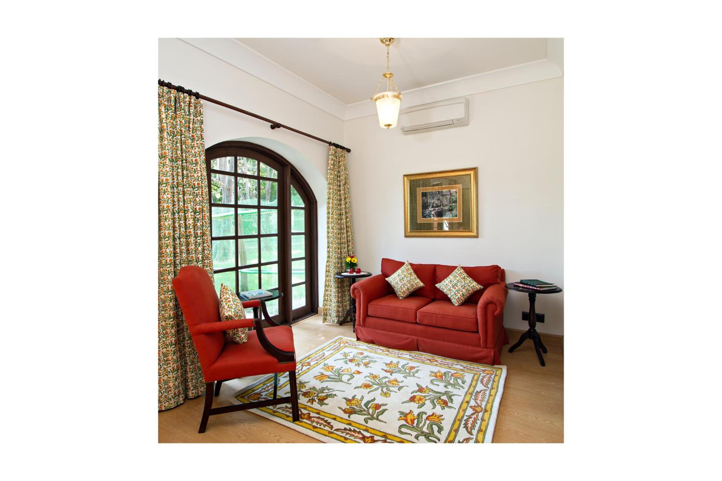 Signature Suite Twin Bed with Garden Sit-Out photo 3