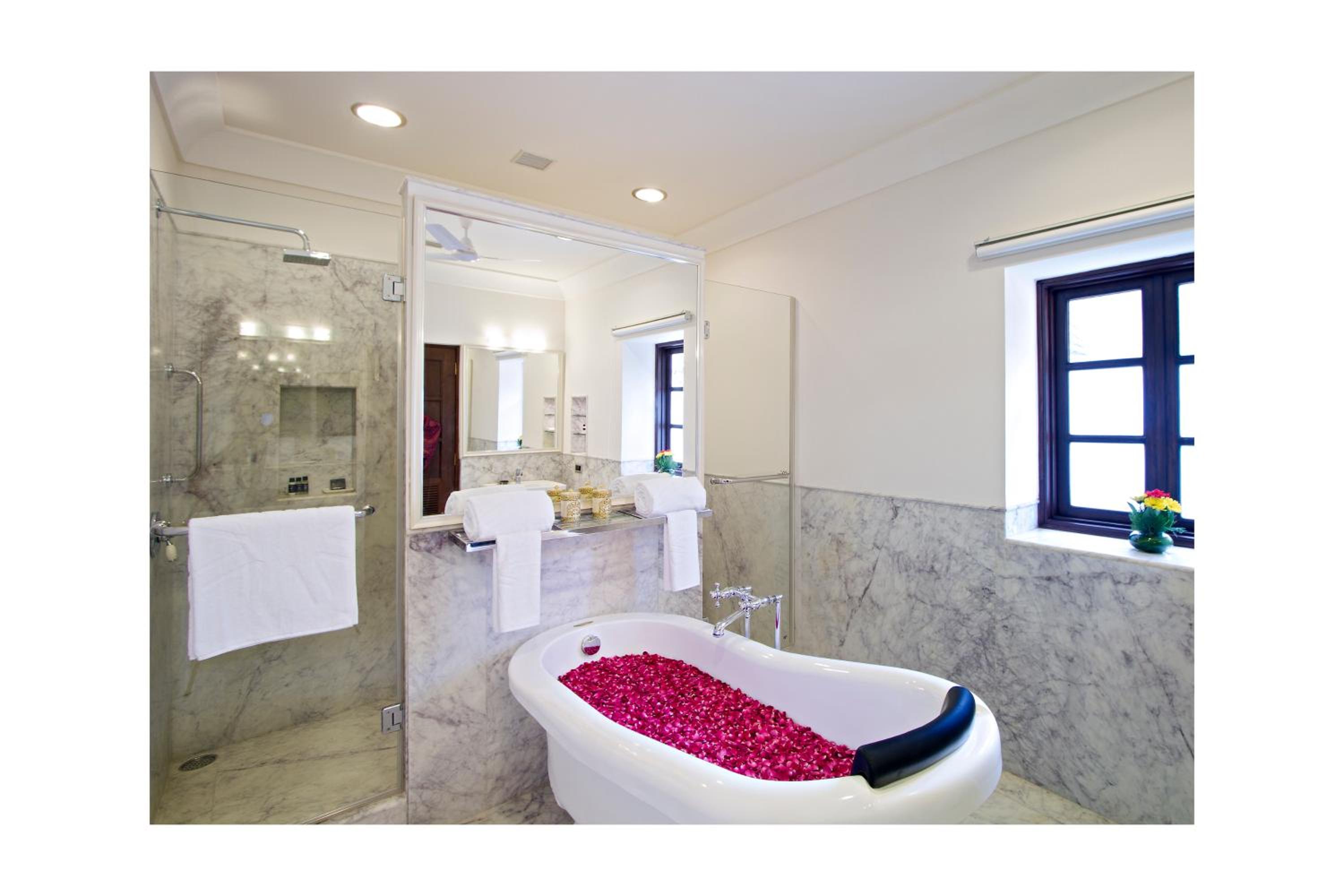 Signature Suite Twin Bed with Garden Sit-Out Signature Suite Twin Bed with Garden Sit-Out