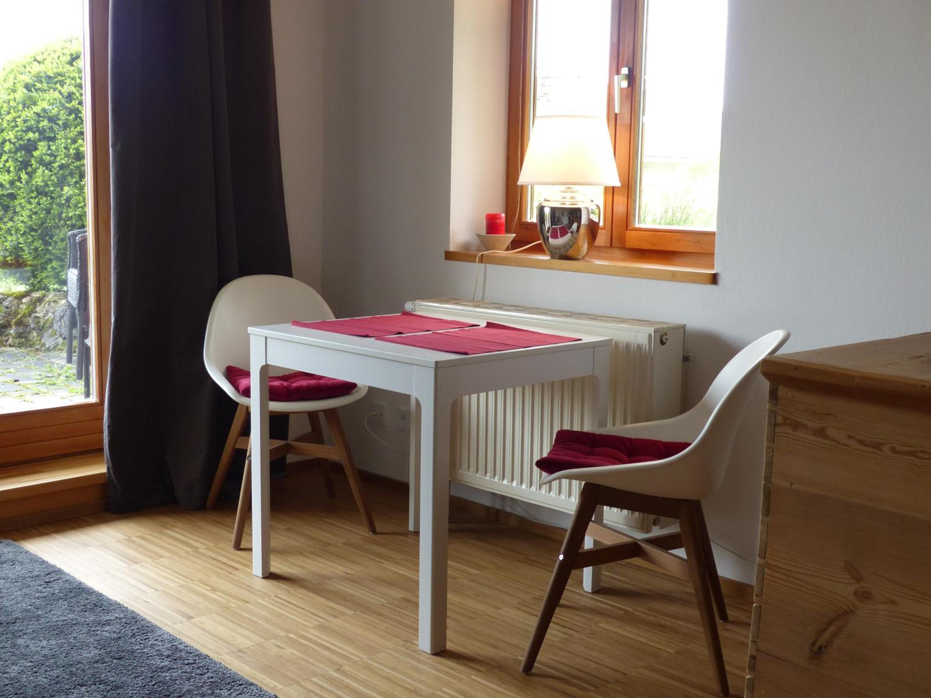 Apartment with Terrace - Photo 7